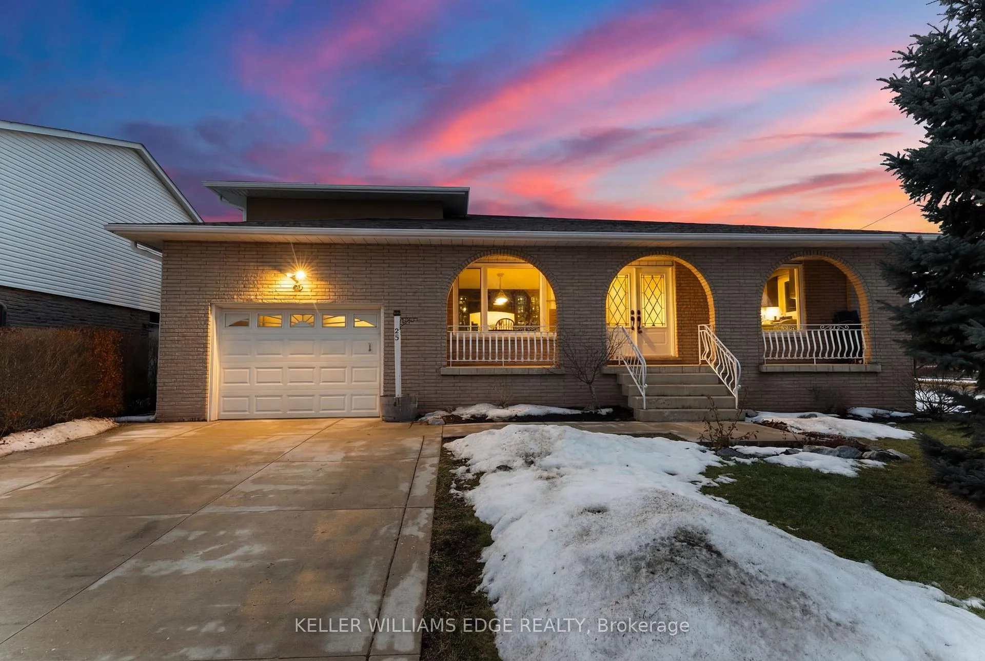 Photo 1 of 95 Ellington Avenue, Hamilton, Stoney Creek — HOMEH