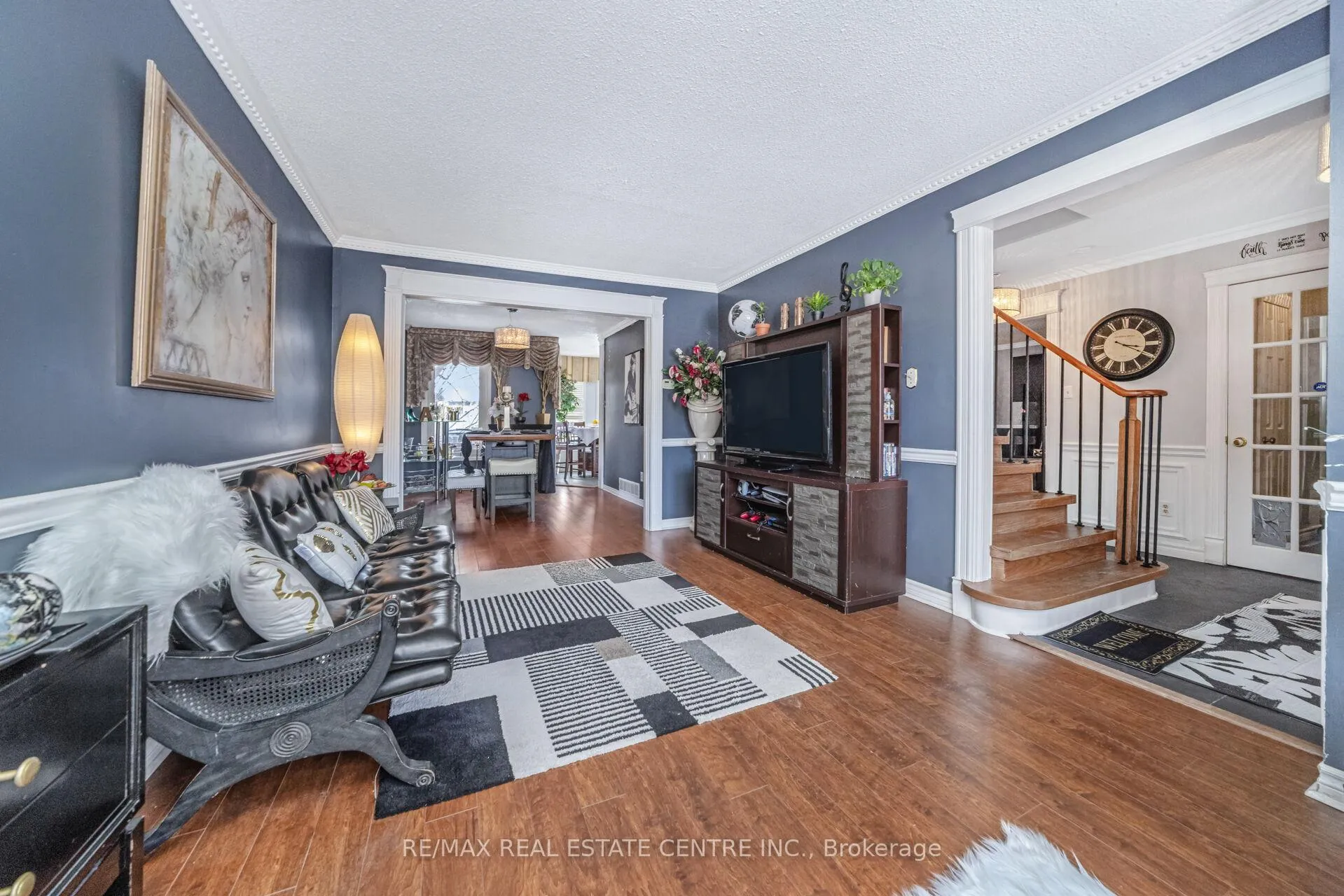 Photo 7 of 5 Lilly Crescent, Brampton, Brampton South — HOMEH