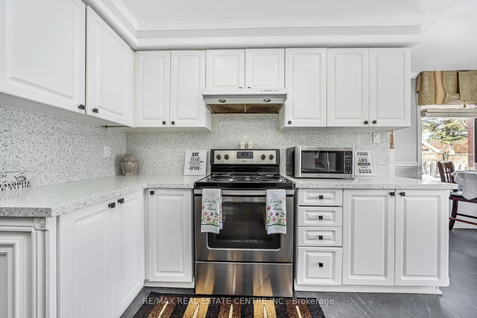 Photo 14 of 5 Lilly Crescent, Brampton, Brampton South — HOMEH