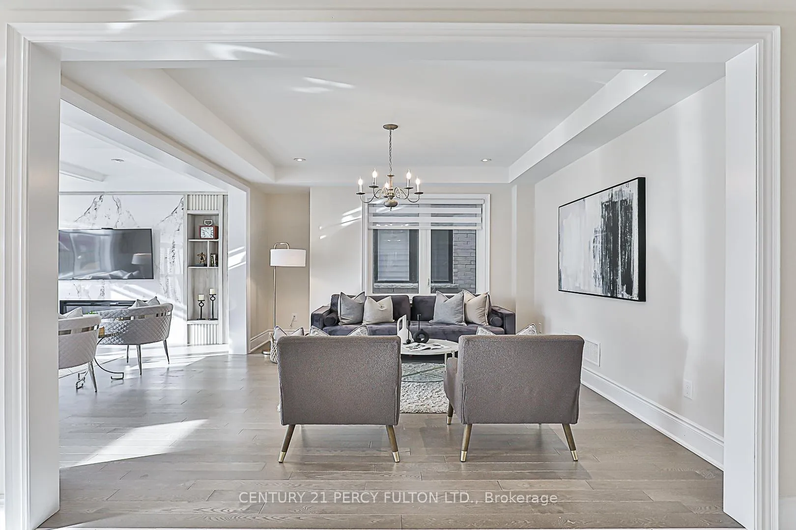 Photo 4 of 75 Jinnah Avenue, Markham, Middlefield — HOMEH