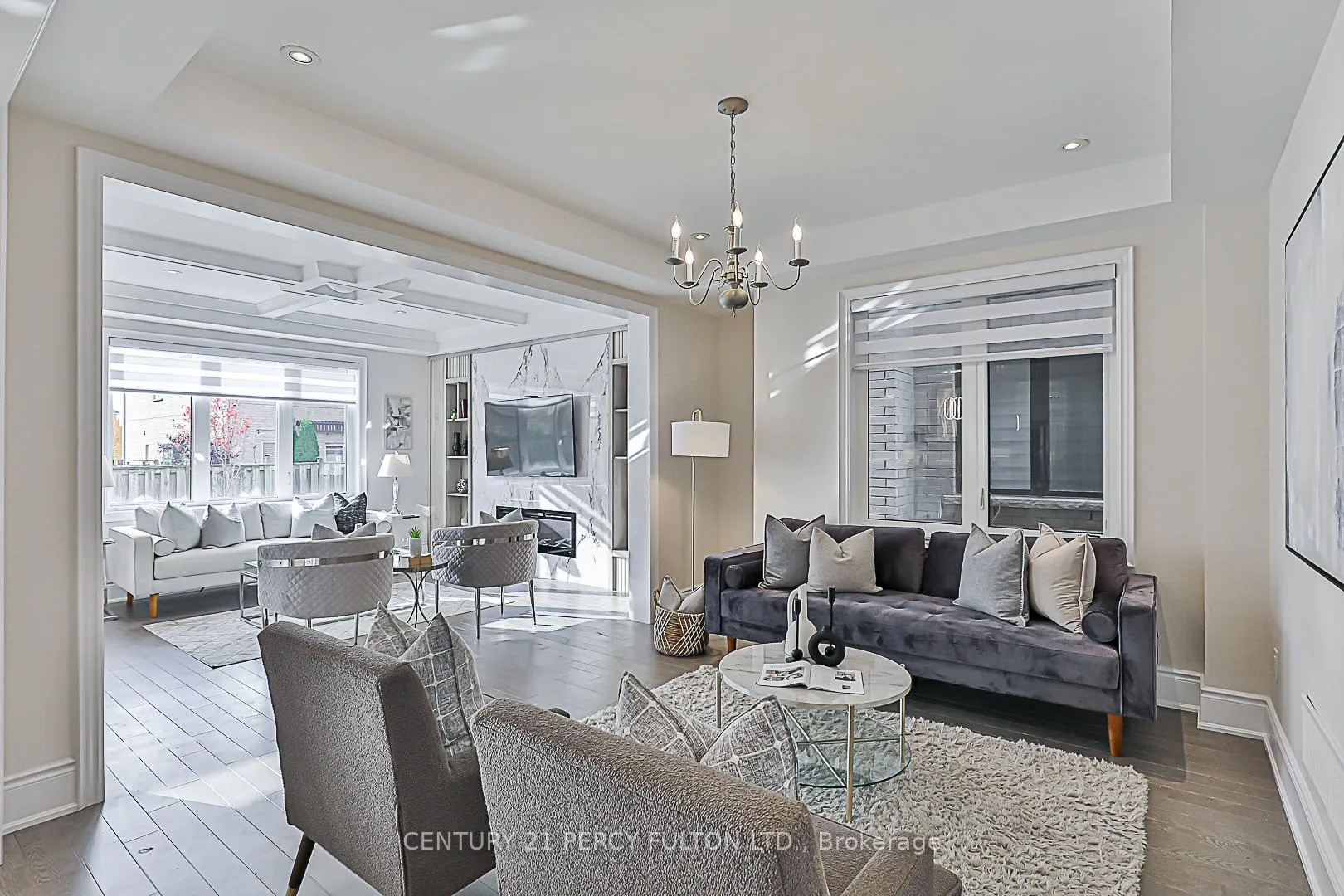 Photo 5 of 75 Jinnah Avenue, Markham, Middlefield — HOMEH