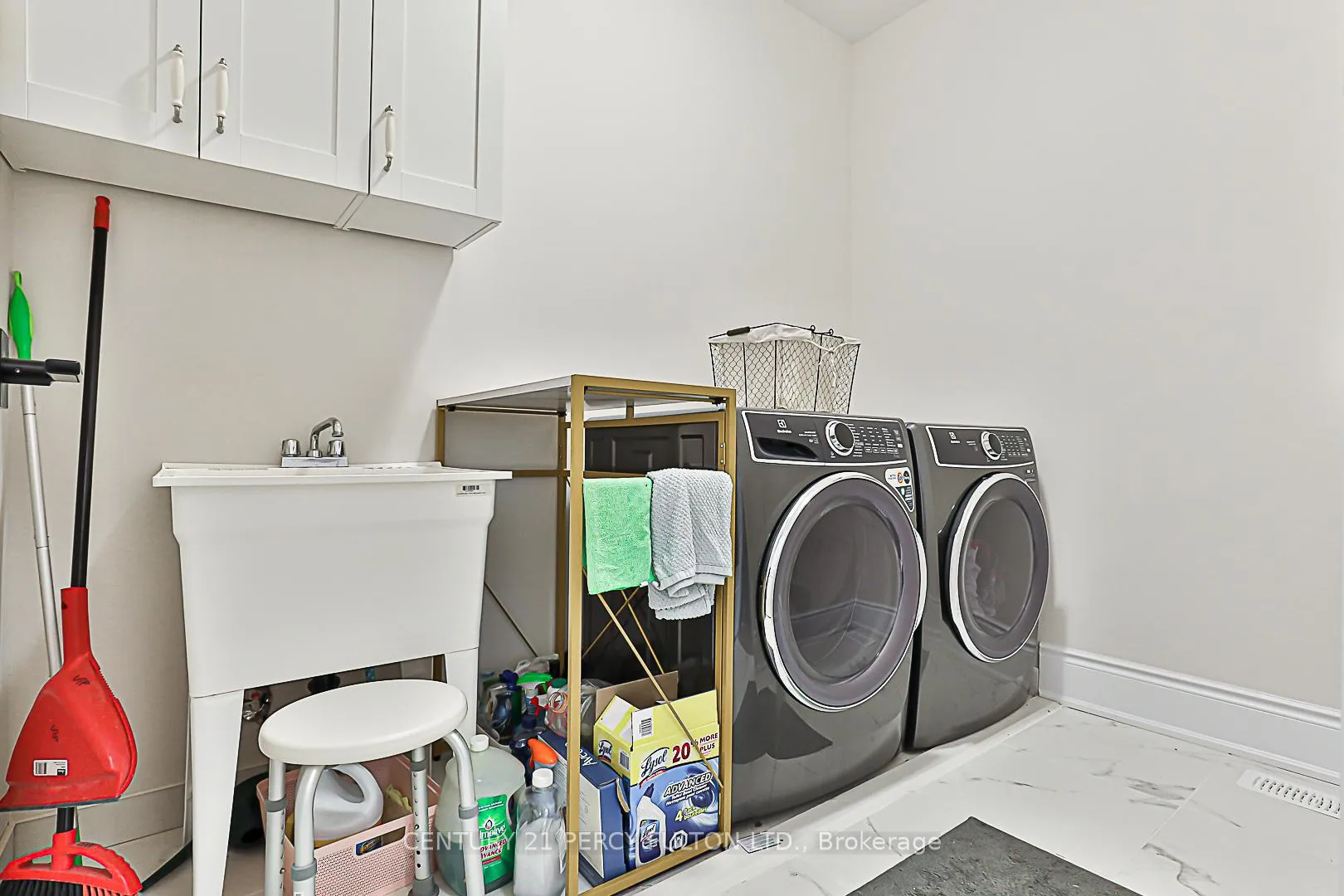 Photo 45 of 75 Jinnah Avenue, Markham, Middlefield — HOMEH