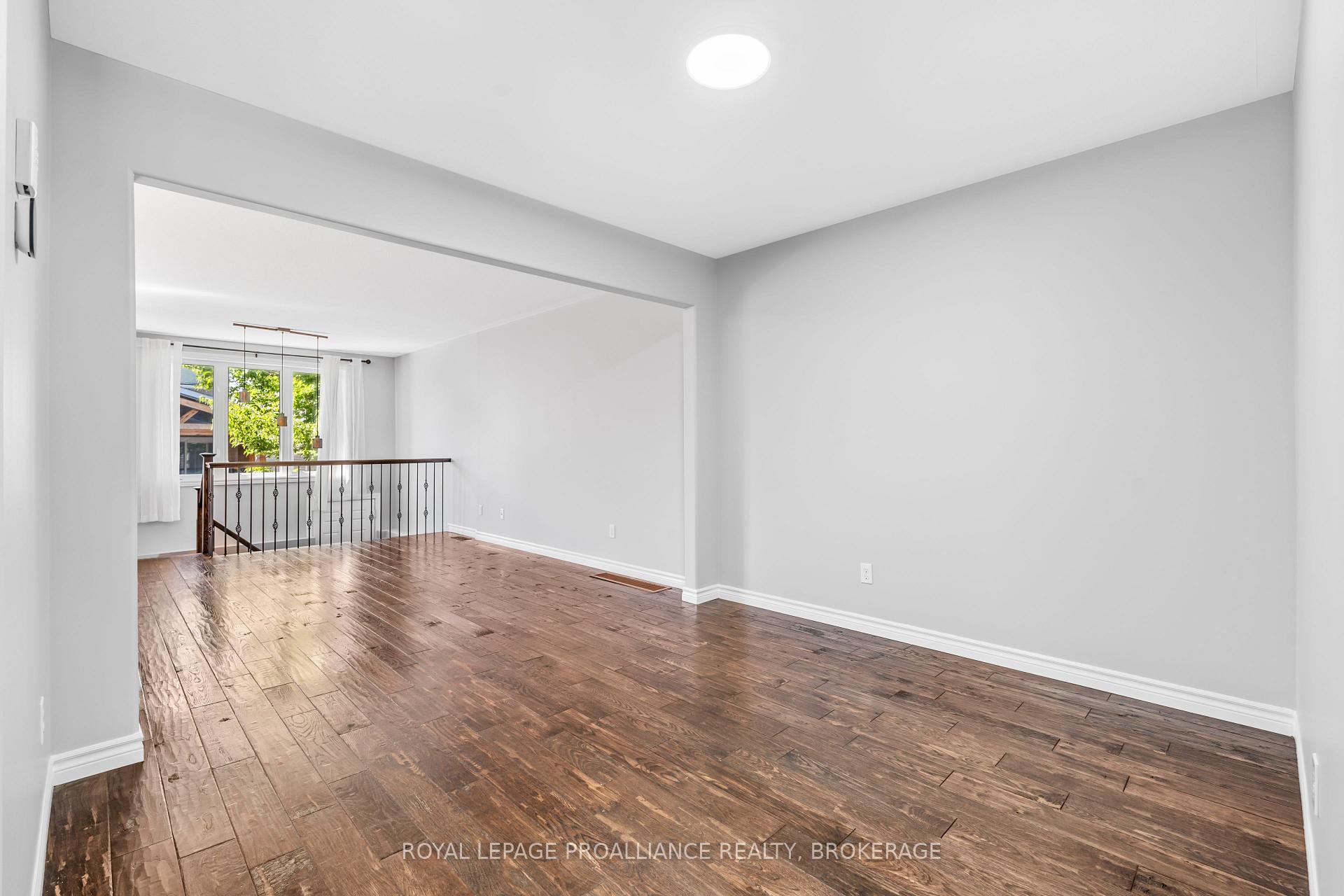 Photo 7 of 1584 Davenport Crescent, Kingston, City Northwest — HOMEH