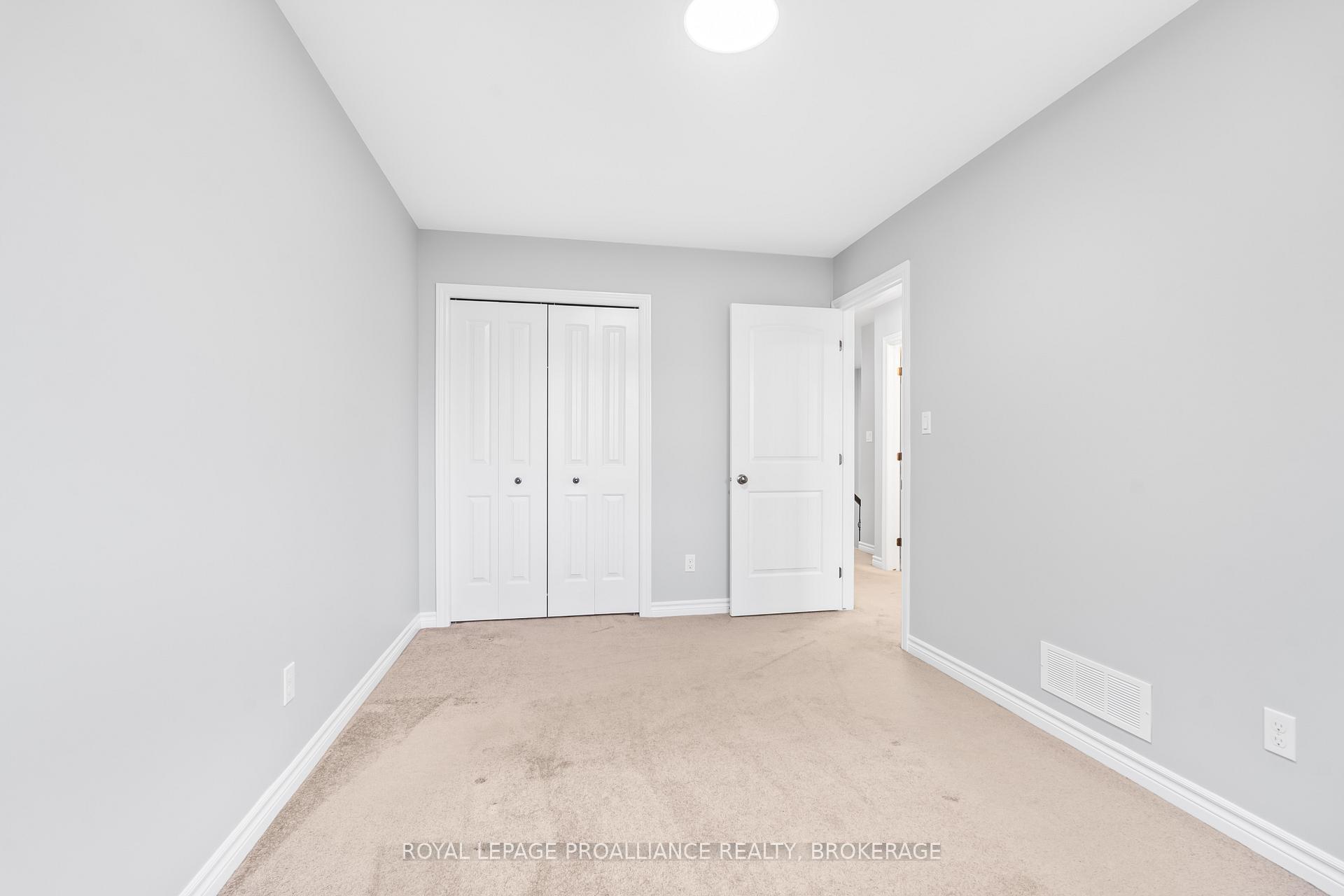 Photo 23 of 1584 Davenport Crescent, Kingston, City Northwest — HOMEH