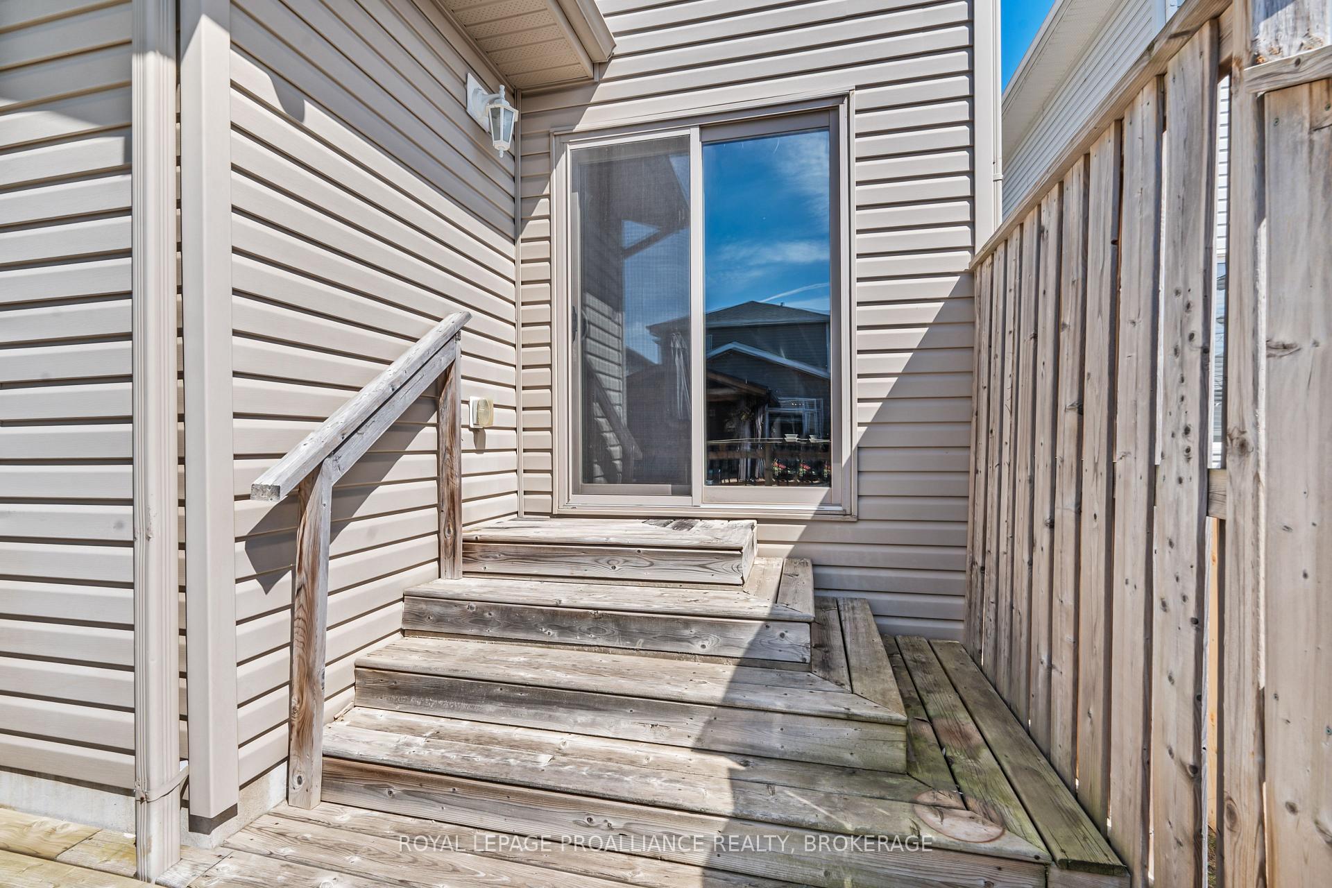 Photo 32 of 1584 Davenport Crescent, Kingston, City Northwest — HOMEH
