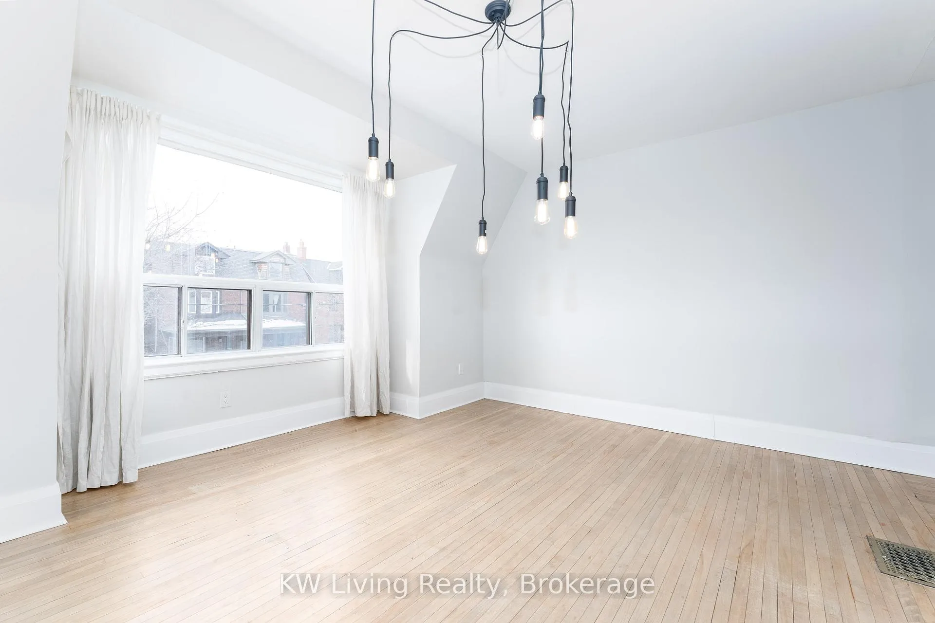 Photo 1 of Unit Upper, 157 Margueretta Street, Toronto, Dufferin Grove — HOMEH