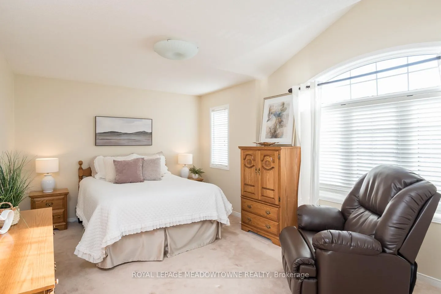 Photo 32 of 1029 Easterbrook Crescent, Milton, Coates — HOMEH