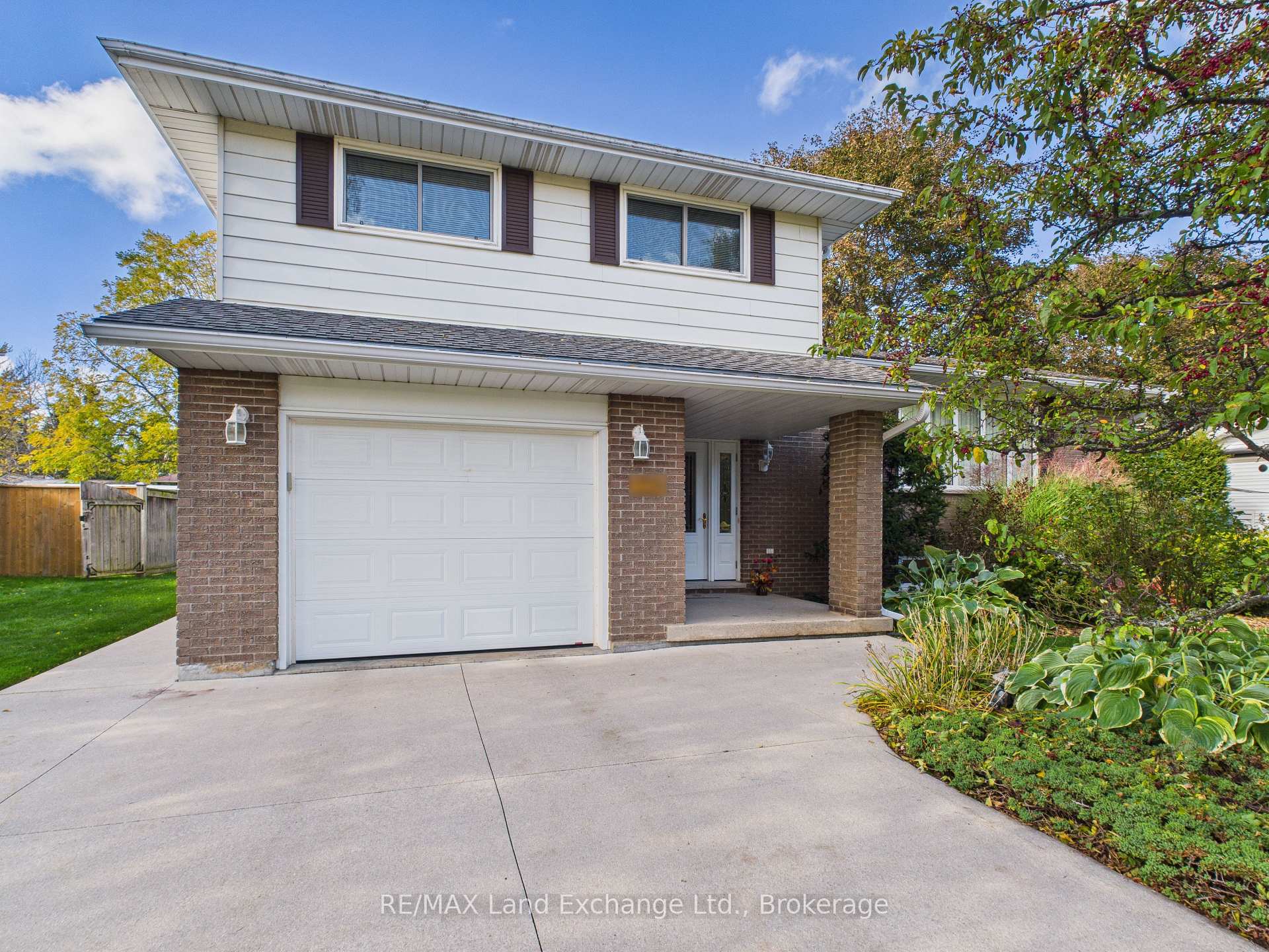 Photo 3 of 228 Willow Road, Kincardine — HOMEH