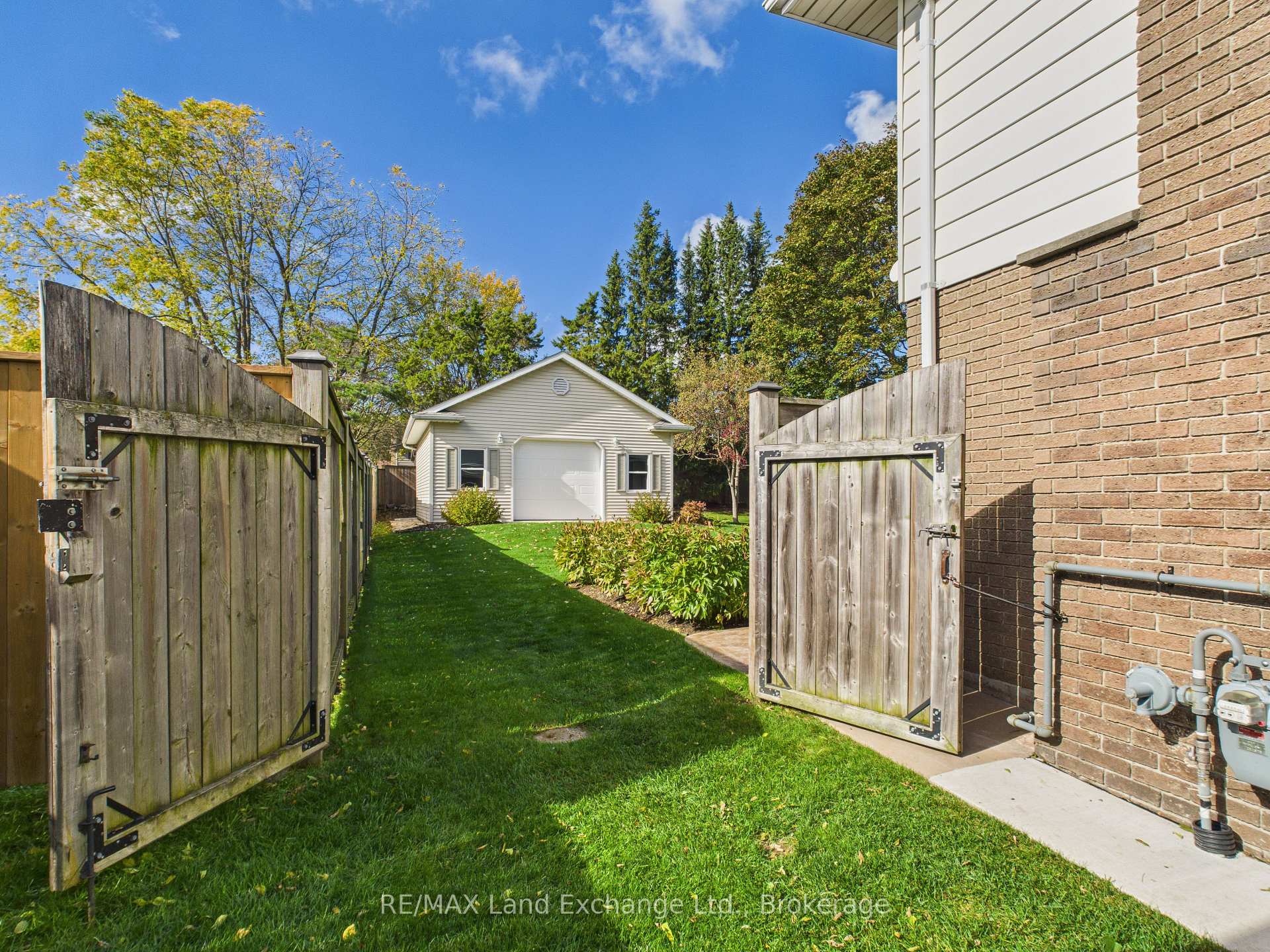 Photo 5 of 228 Willow Road, Kincardine — HOMEH