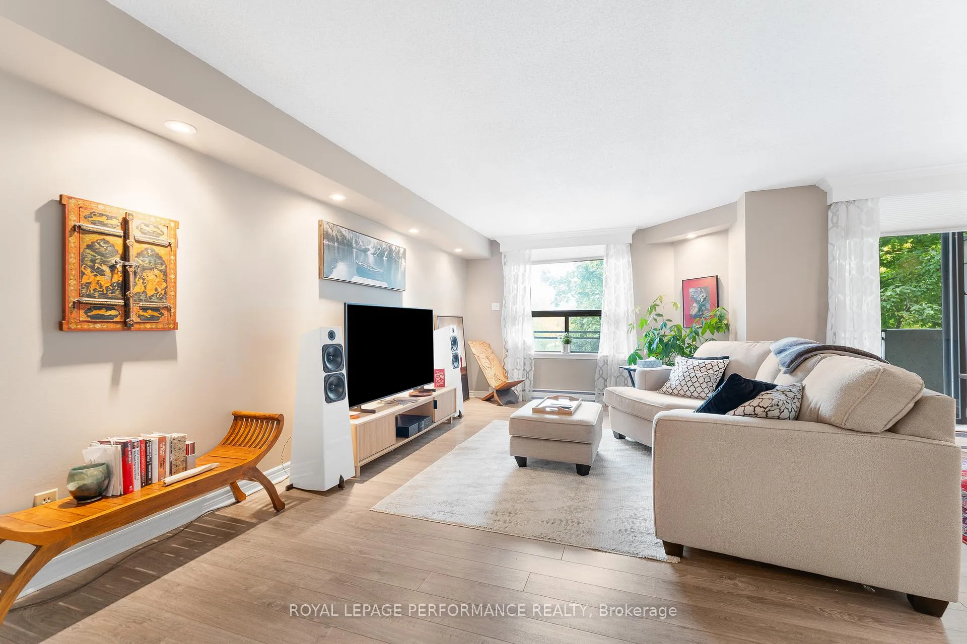 Photo 8 of Unit 304, 50 Emmerson Avenue, Ottawa, Mechanicsville — HOMEH
