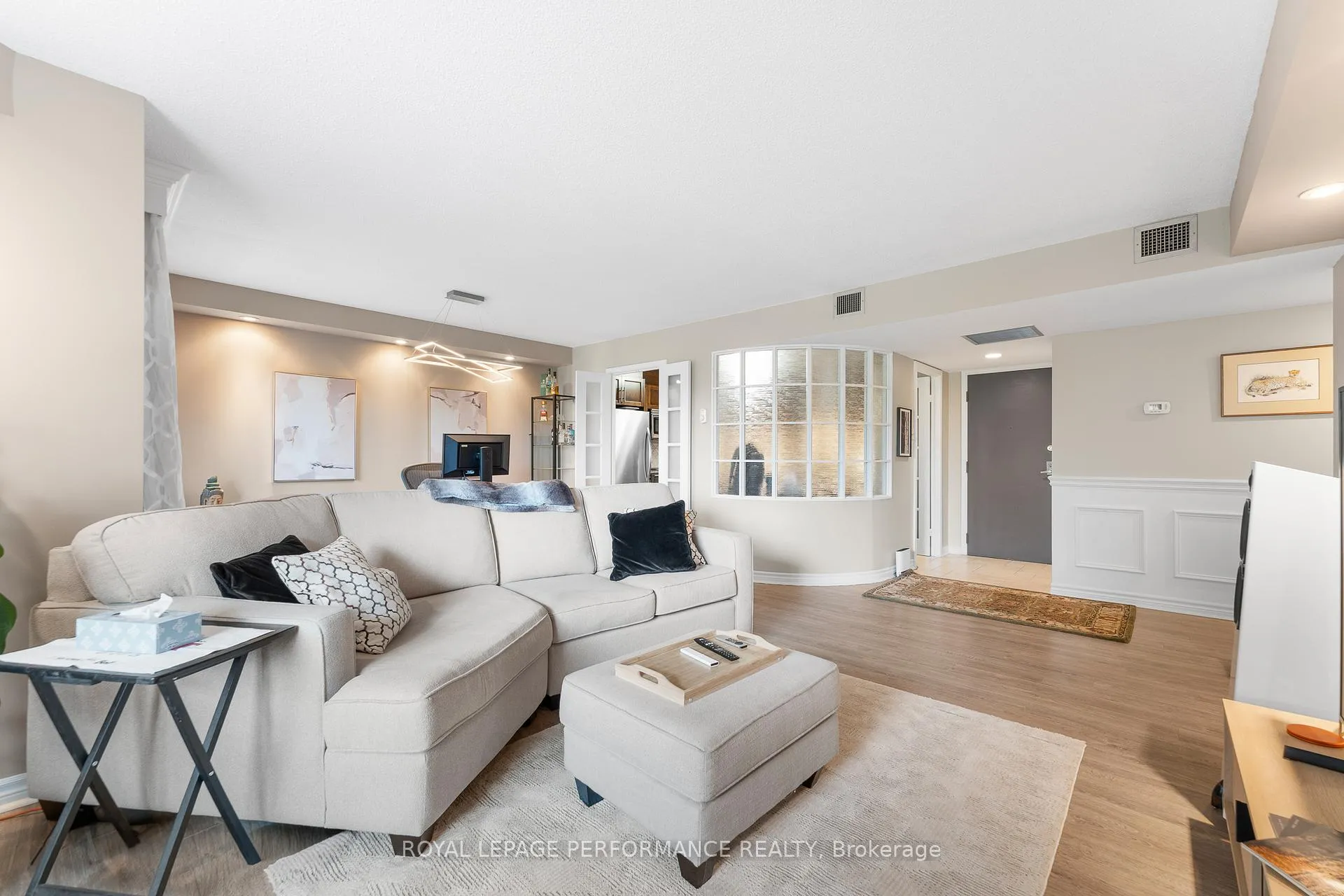 Photo 9 of Unit 304, 50 Emmerson Avenue, Ottawa, Mechanicsville — HOMEH