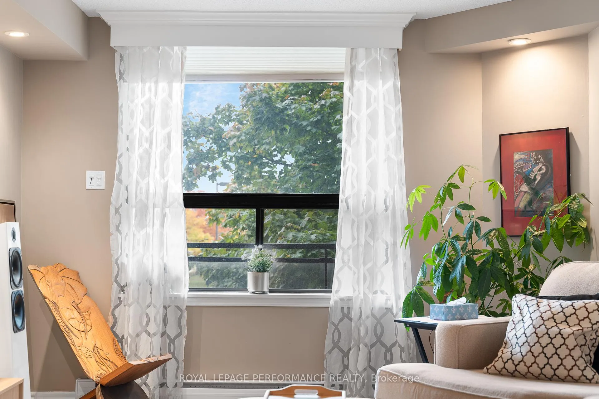 Photo 10 of Unit 304, 50 Emmerson Avenue, Ottawa, Mechanicsville — HOMEH