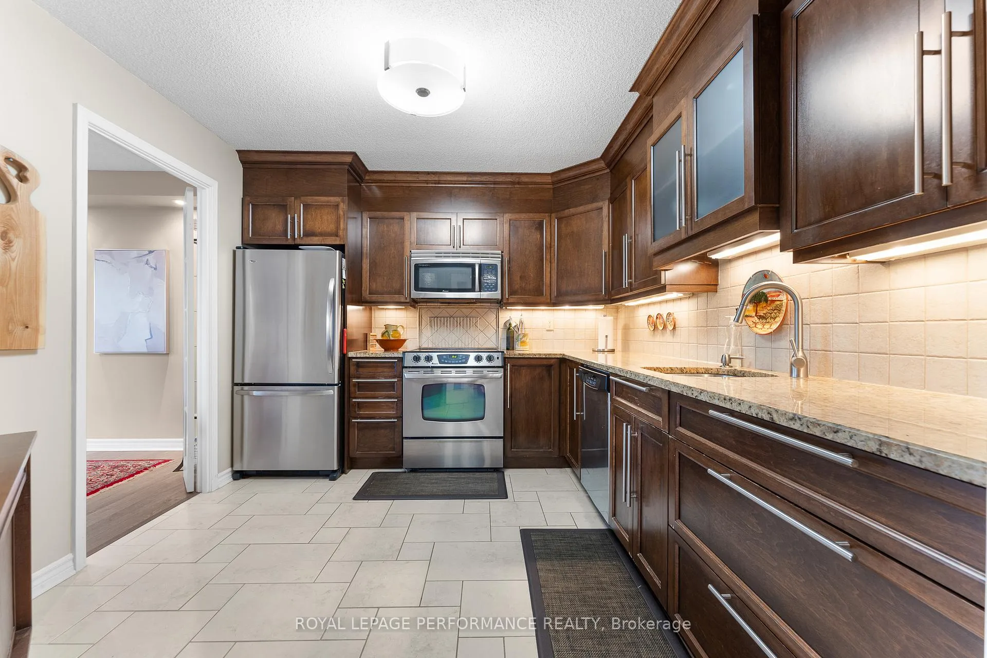 Photo 16 of Unit 304, 50 Emmerson Avenue, Ottawa, Mechanicsville — HOMEH