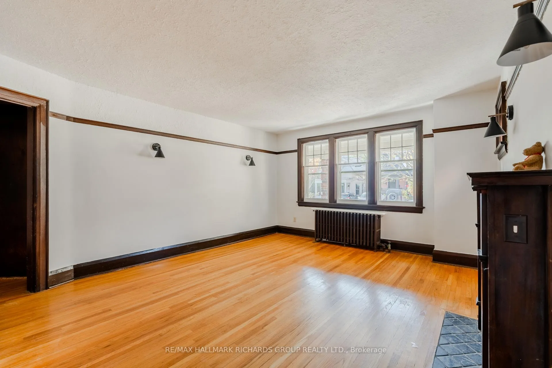 Photo 9 of Unit 2, 15 Courcelette Road, Scarborough, Birchcliffe-Cliffside — HOMEH
