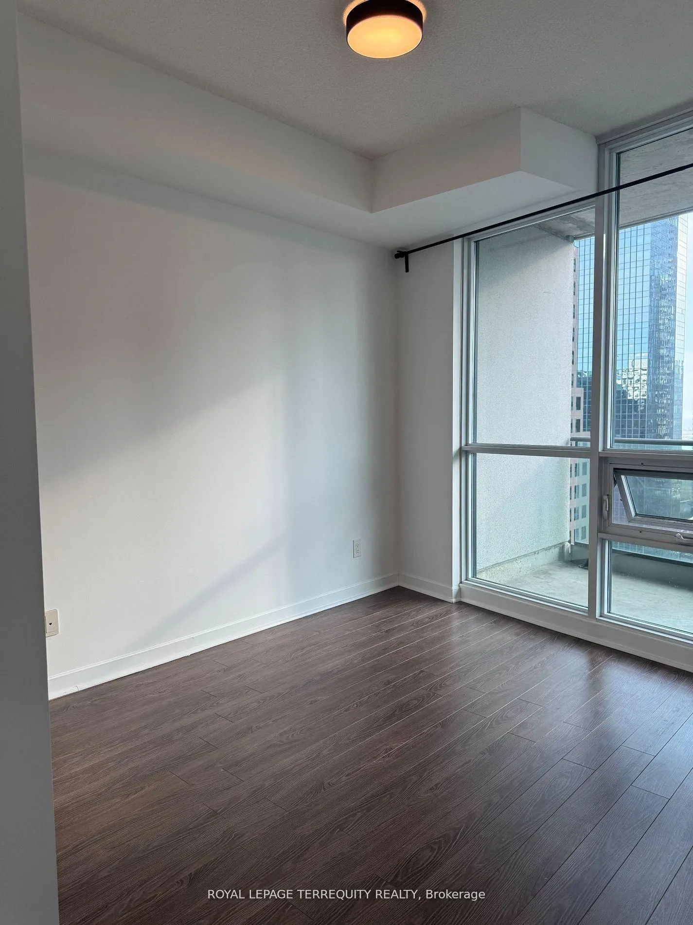 Photo 13 of Unit 2313, 33 Bay Street, Toronto, Waterfront Communities — HOMEH
