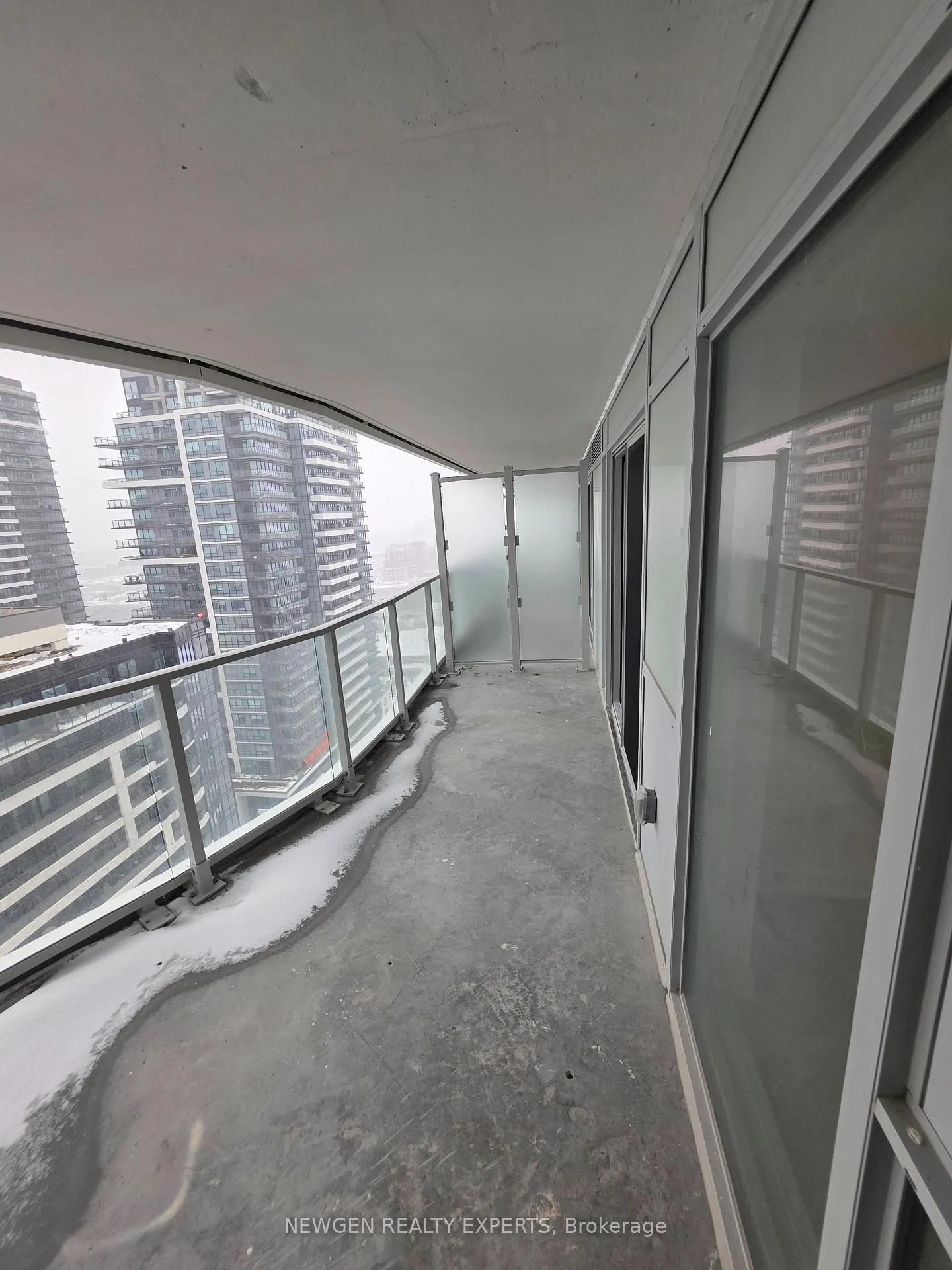 Photo 14 of Unit 2009, 1010 Sandy Beach Road, Pickering, Bay Ridges — HOMEH