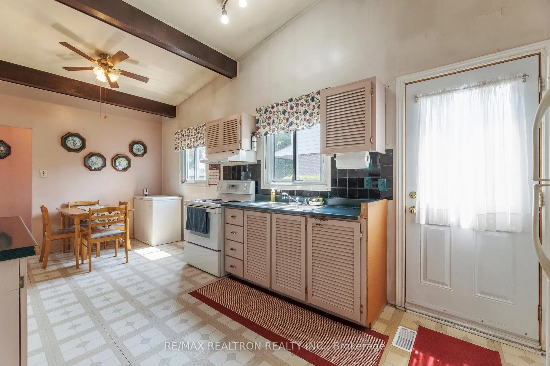 Photo 14 of 726 Lublin Avenue, Pickering, Bay Ridges — HOMEH