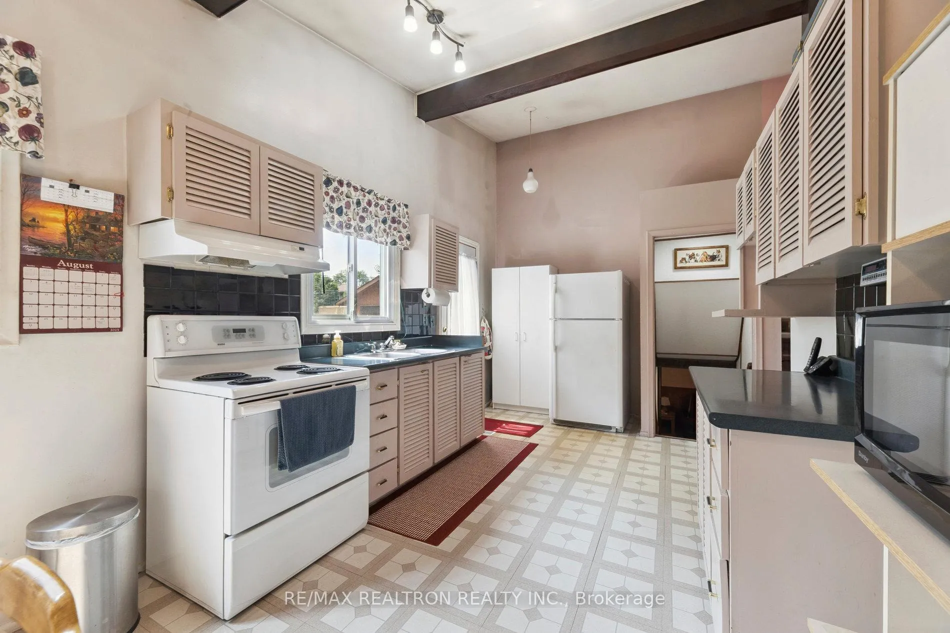 Photo 15 of 726 Lublin Avenue, Pickering, Bay Ridges — HOMEH