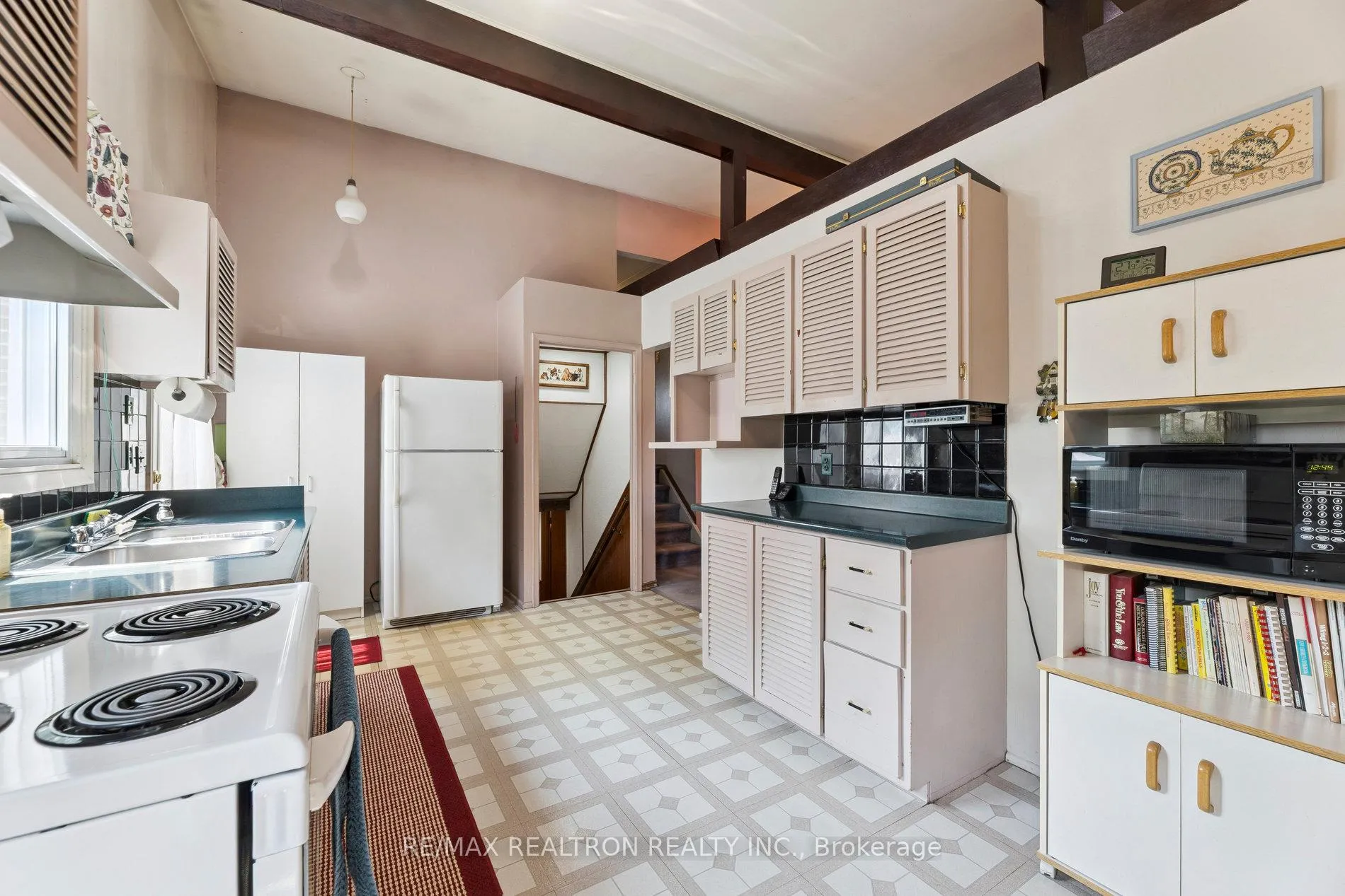 Photo 16 of 726 Lublin Avenue, Pickering, Bay Ridges — HOMEH