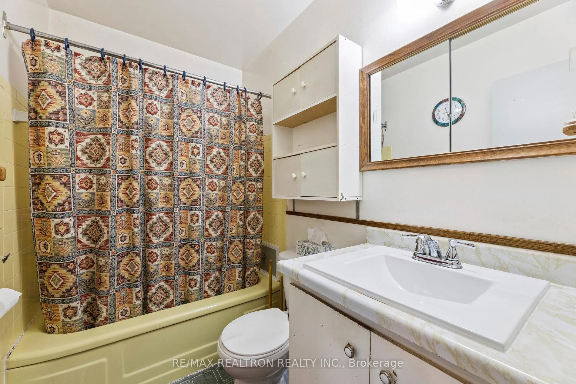 Photo 19 of 726 Lublin Avenue, Pickering, Bay Ridges — HOMEH