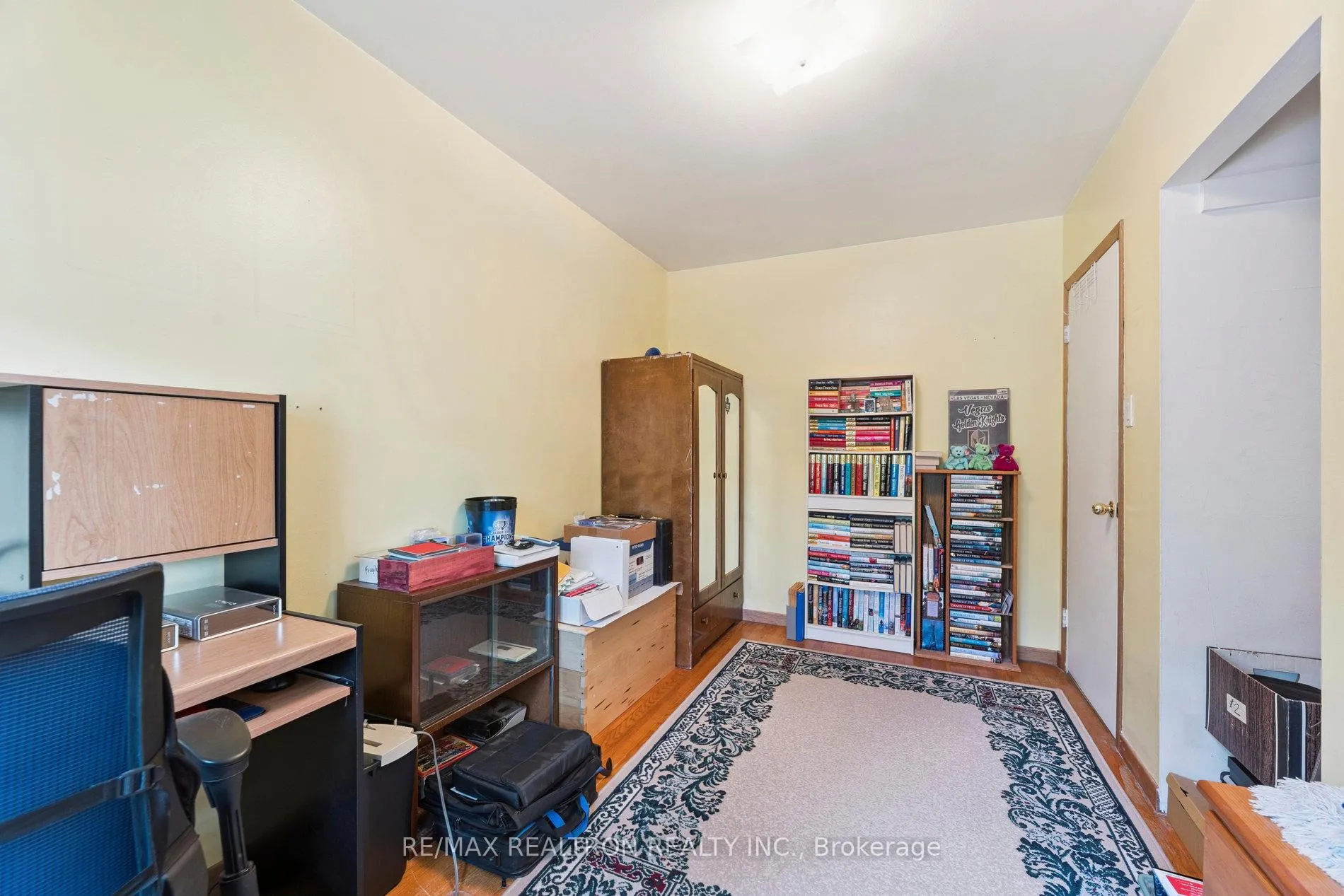 Photo 21 of 726 Lublin Avenue, Pickering, Bay Ridges — HOMEH