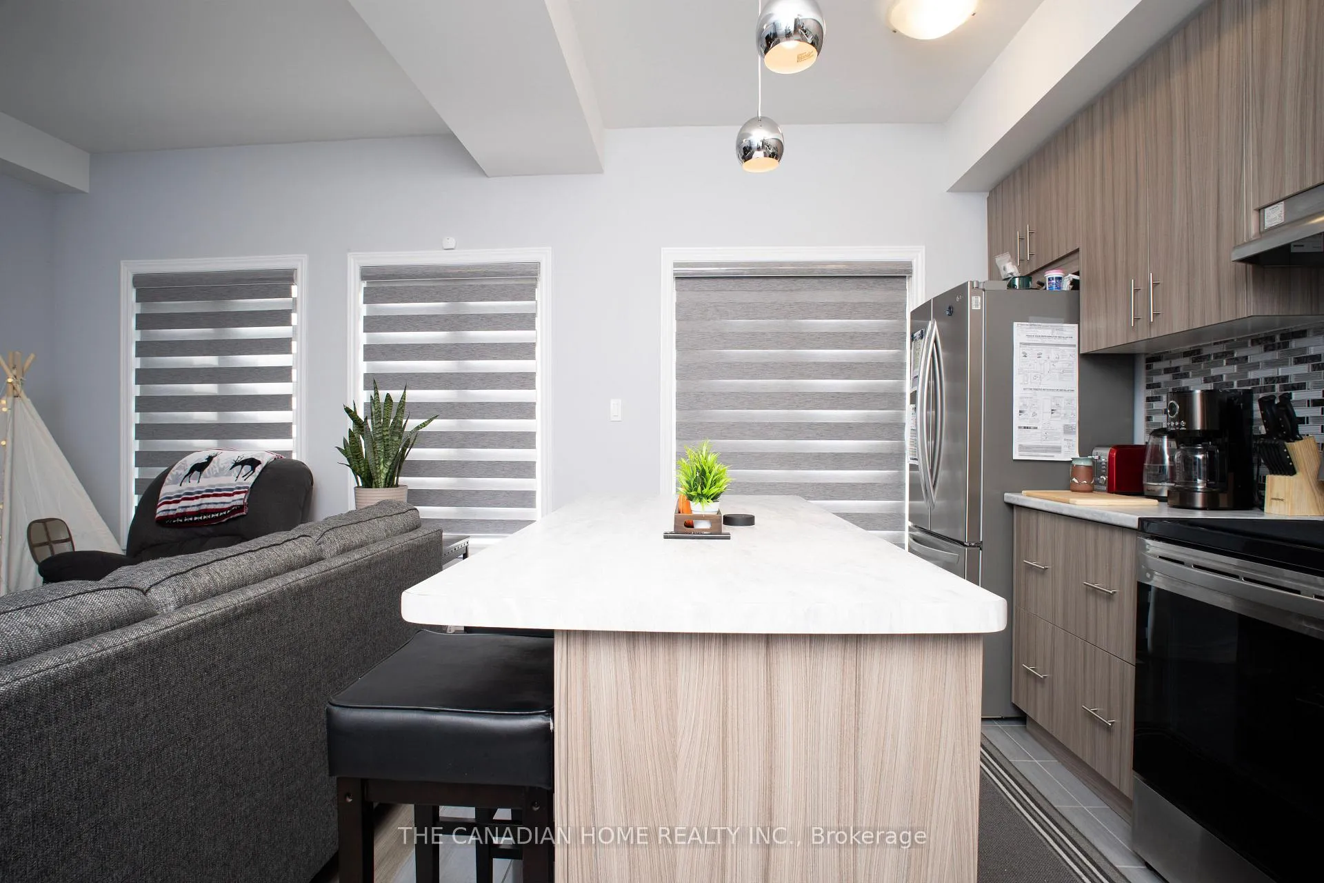 Photo 9 of Unit 2, 9 Renfrew Trail, Welland, Hwy 406/Welland — HOMEH