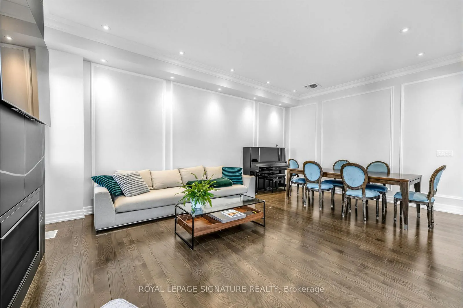 Photo 8 of 3907 Thomas Alton Boulevard, Burlington, Alton — HOMEH