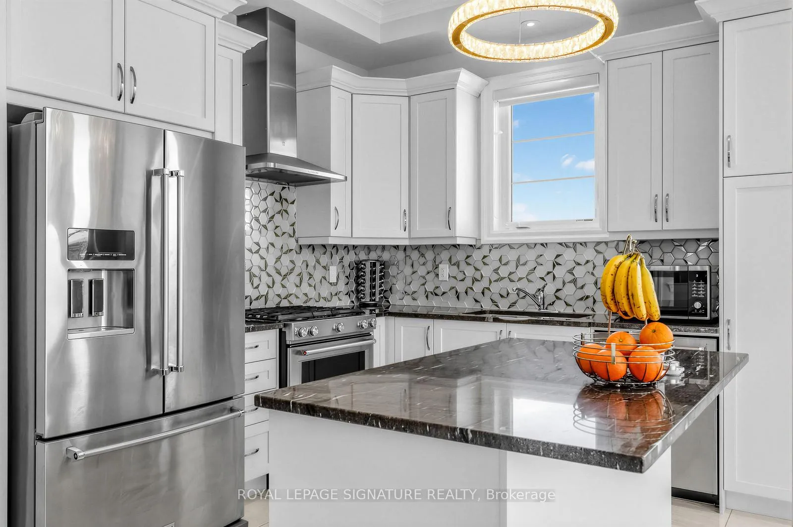 Photo 12 of 3907 Thomas Alton Boulevard, Burlington, Alton — HOMEH