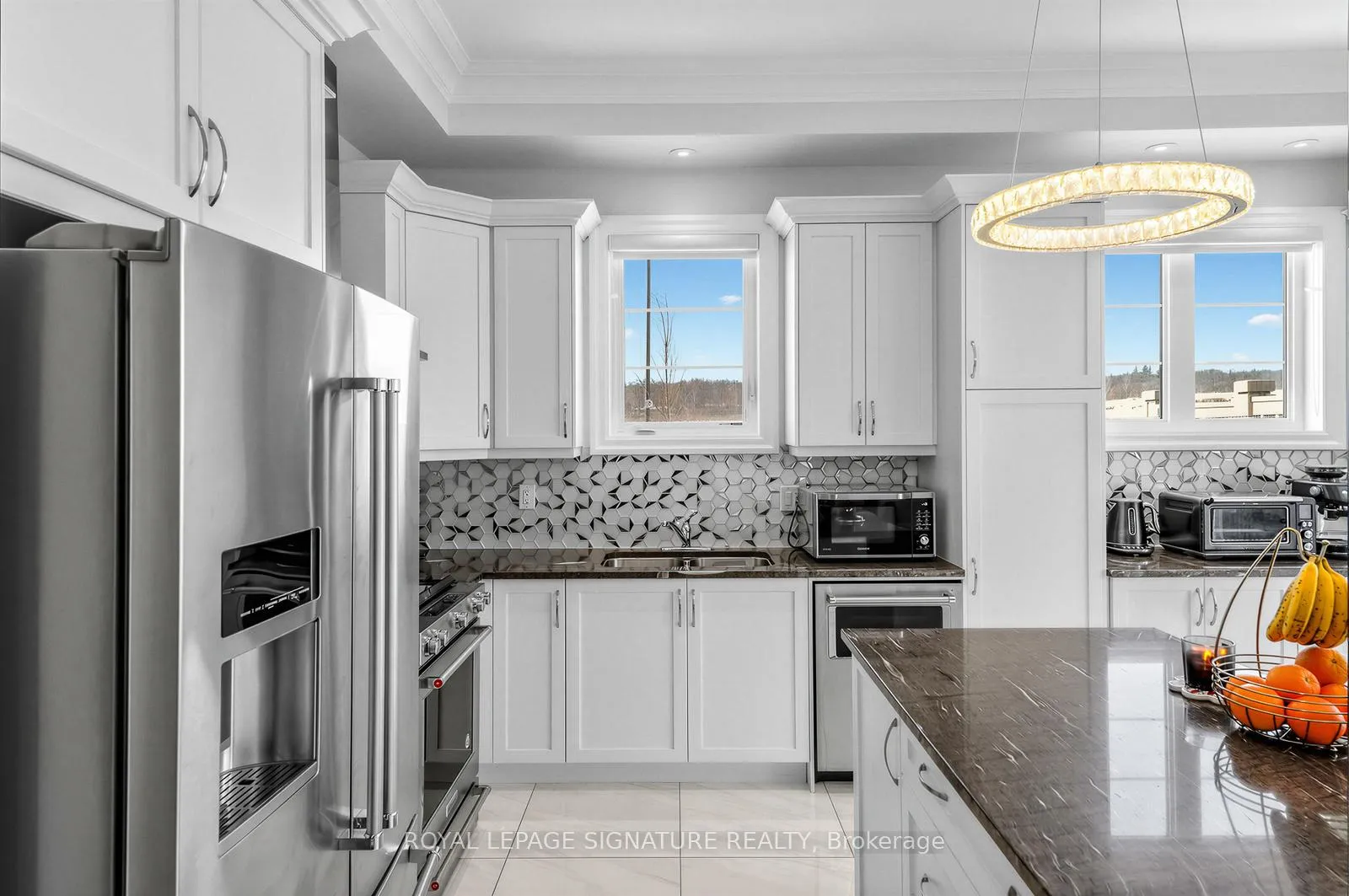 Photo 13 of 3907 Thomas Alton Boulevard, Burlington, Alton — HOMEH