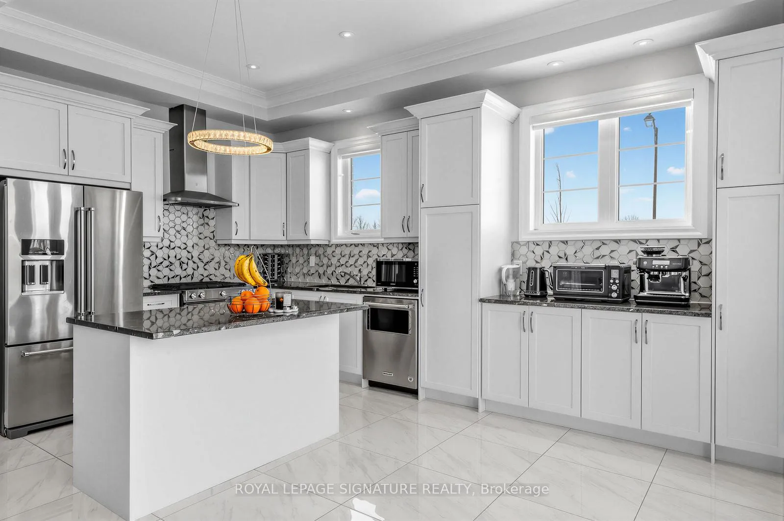 Photo 14 of 3907 Thomas Alton Boulevard, Burlington, Alton — HOMEH