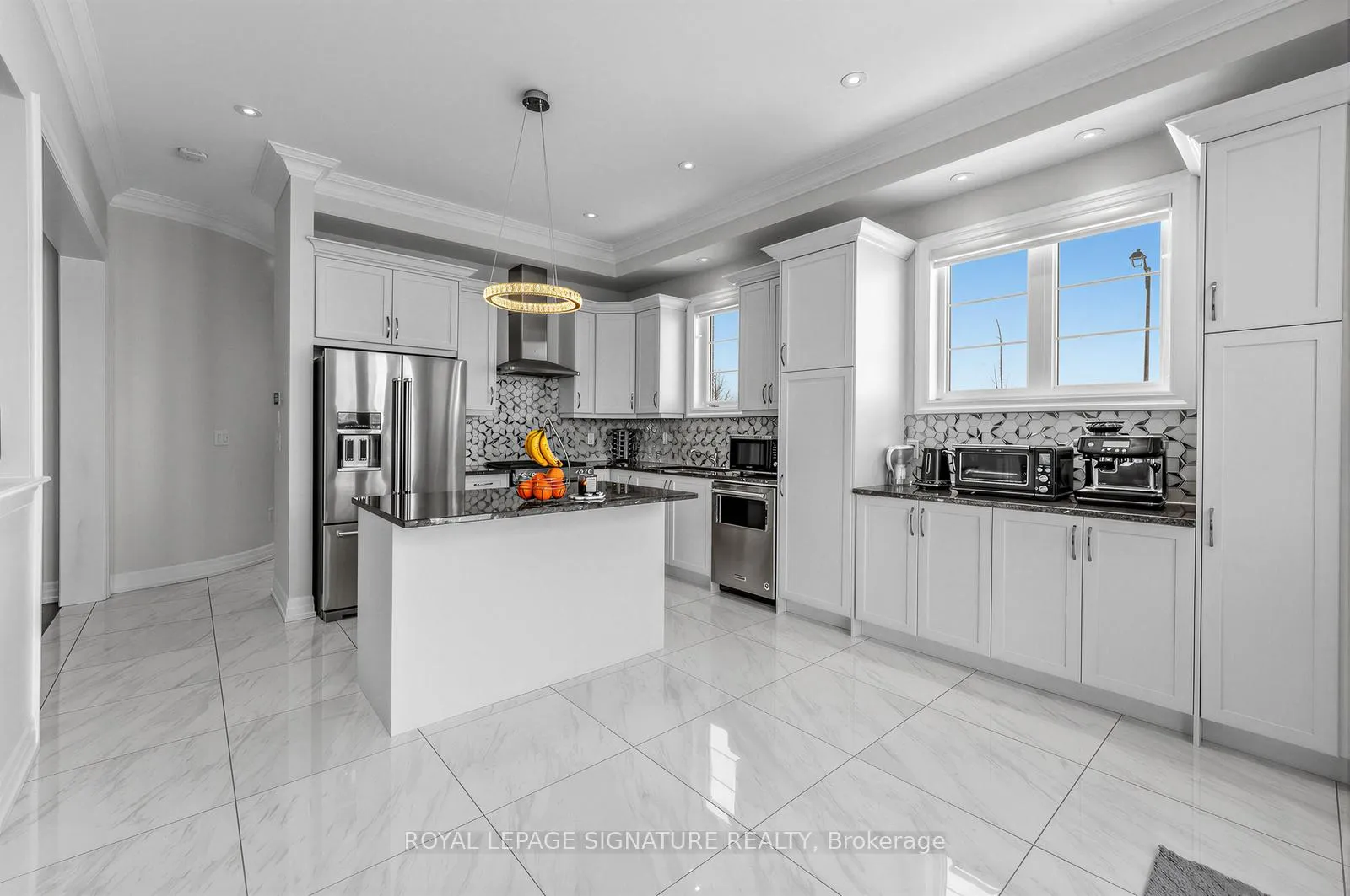 Photo 17 of 3907 Thomas Alton Boulevard, Burlington, Alton — HOMEH