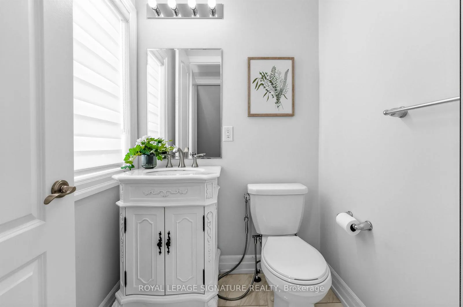 Photo 23 of 3907 Thomas Alton Boulevard, Burlington, Alton — HOMEH