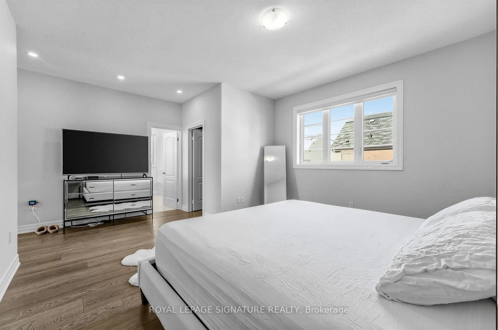 Photo 27 of 3907 Thomas Alton Boulevard, Burlington, Alton — HOMEH