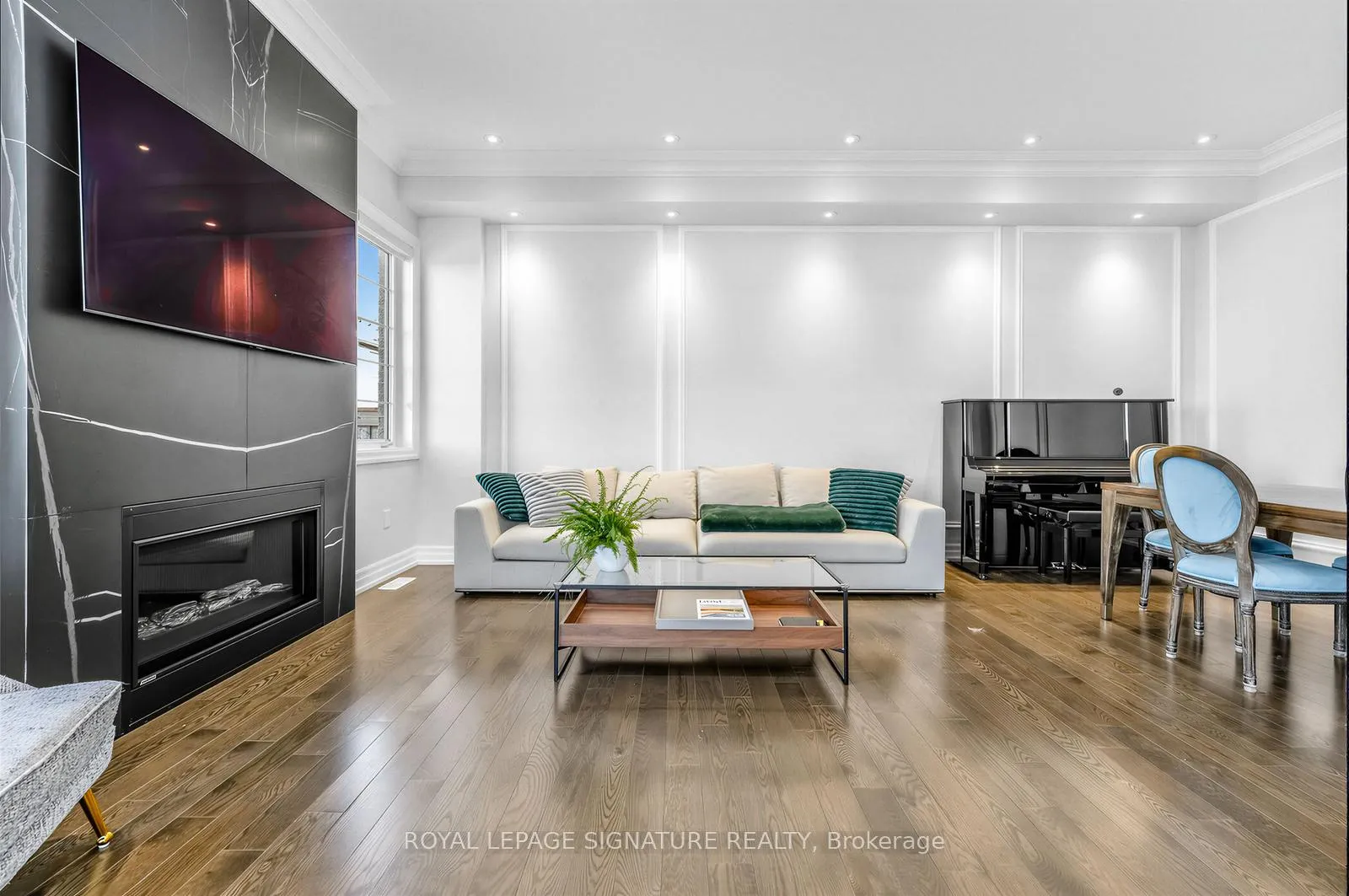 Photo 42 of 3907 Thomas Alton Boulevard, Burlington, Alton — HOMEH