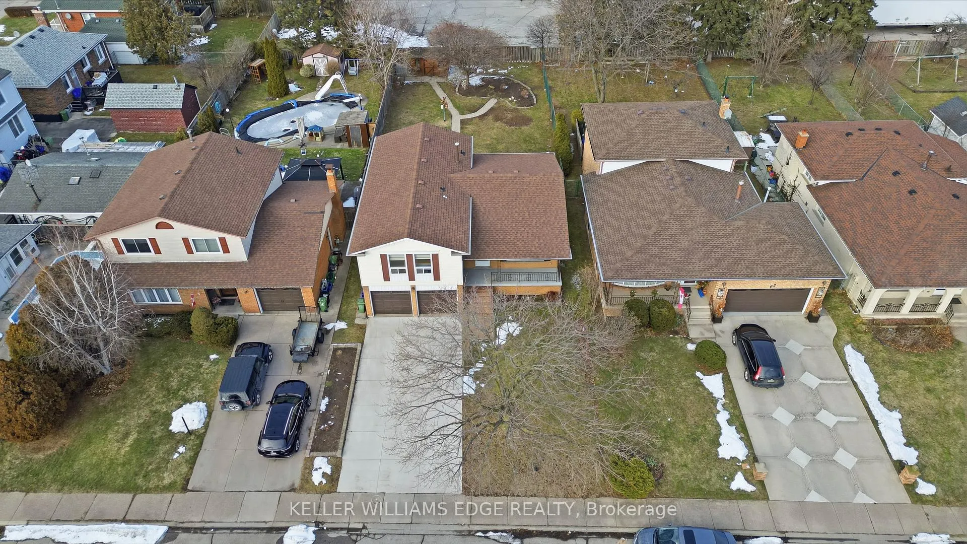 Photo 4 of 64 Neil Avenue, Hamilton, Stoney Creek — HOMEH