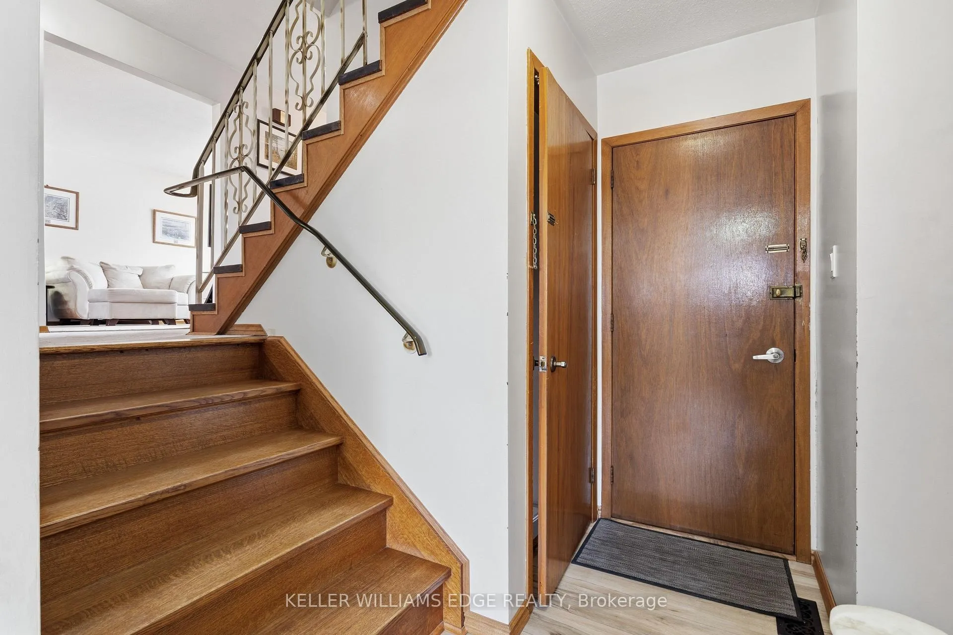 Photo 24 of 64 Neil Avenue, Hamilton, Stoney Creek — HOMEH