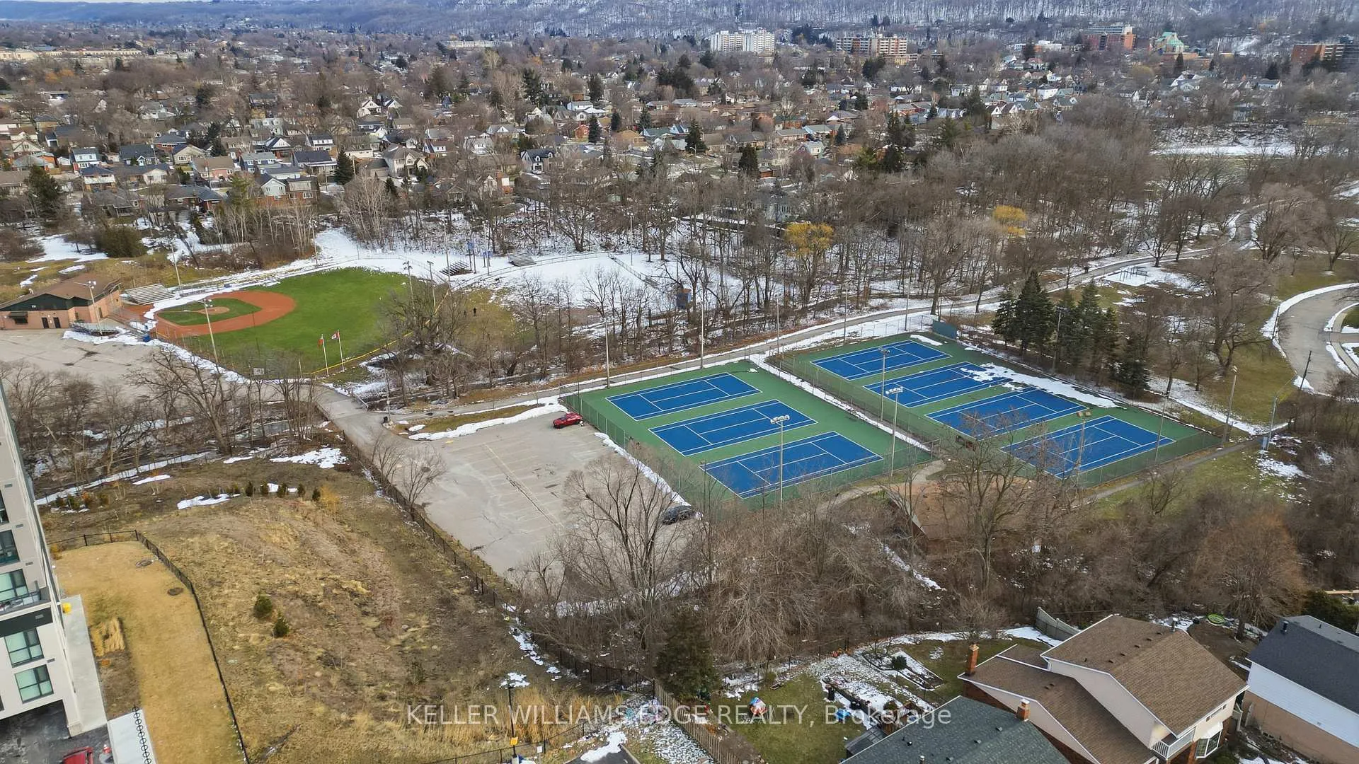 Photo 40 of 64 Neil Avenue, Hamilton, Stoney Creek — HOMEH
