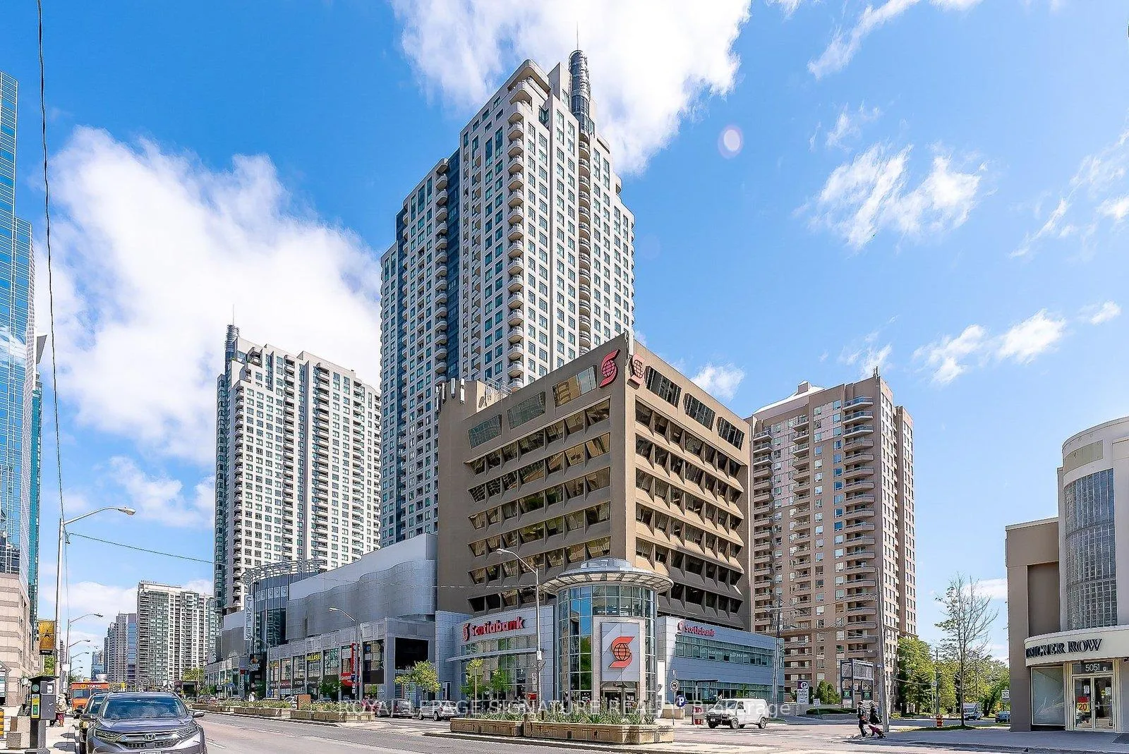 Photo 2 of Unit PH106, 8 Hillcrest Avenue, North York, Willowdale East — HOMEH