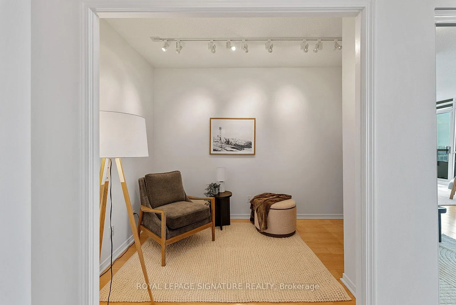 Photo 5 of Unit PH106, 8 Hillcrest Avenue, North York, Willowdale East — HOMEH
