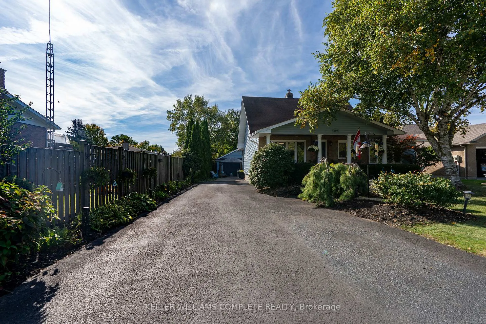 Photo 4 of 7200 Mountain Road, Niagara Falls, Casey — HOMEH