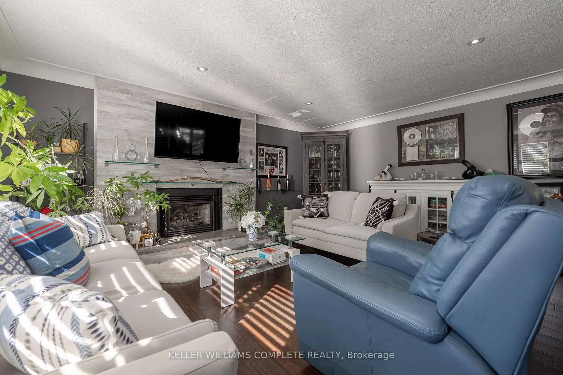 Photo 9 of 7200 Mountain Road, Niagara Falls, Casey — HOMEH