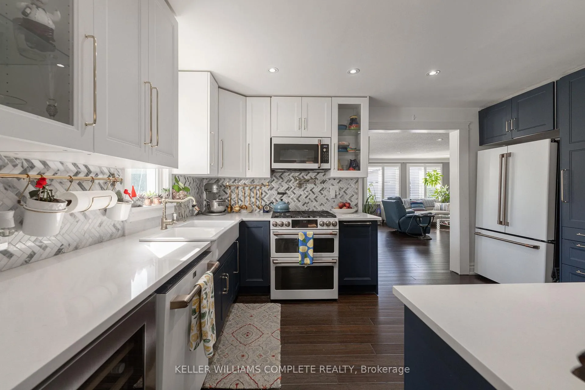 Photo 14 of 7200 Mountain Road, Niagara Falls, Casey — HOMEH