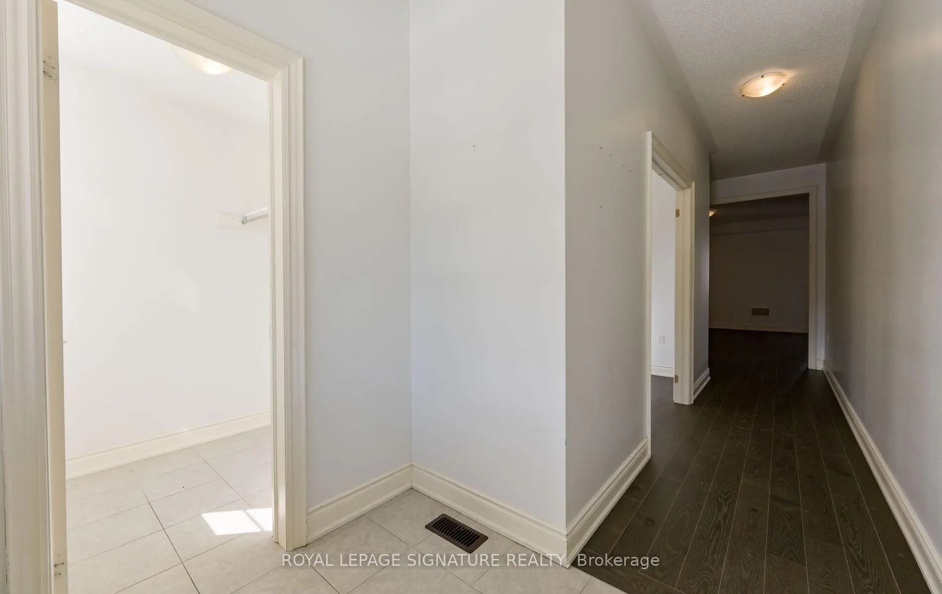 Photo 4 of 343 Humphrey Street, Hamilton, Waterdown — HOMEH