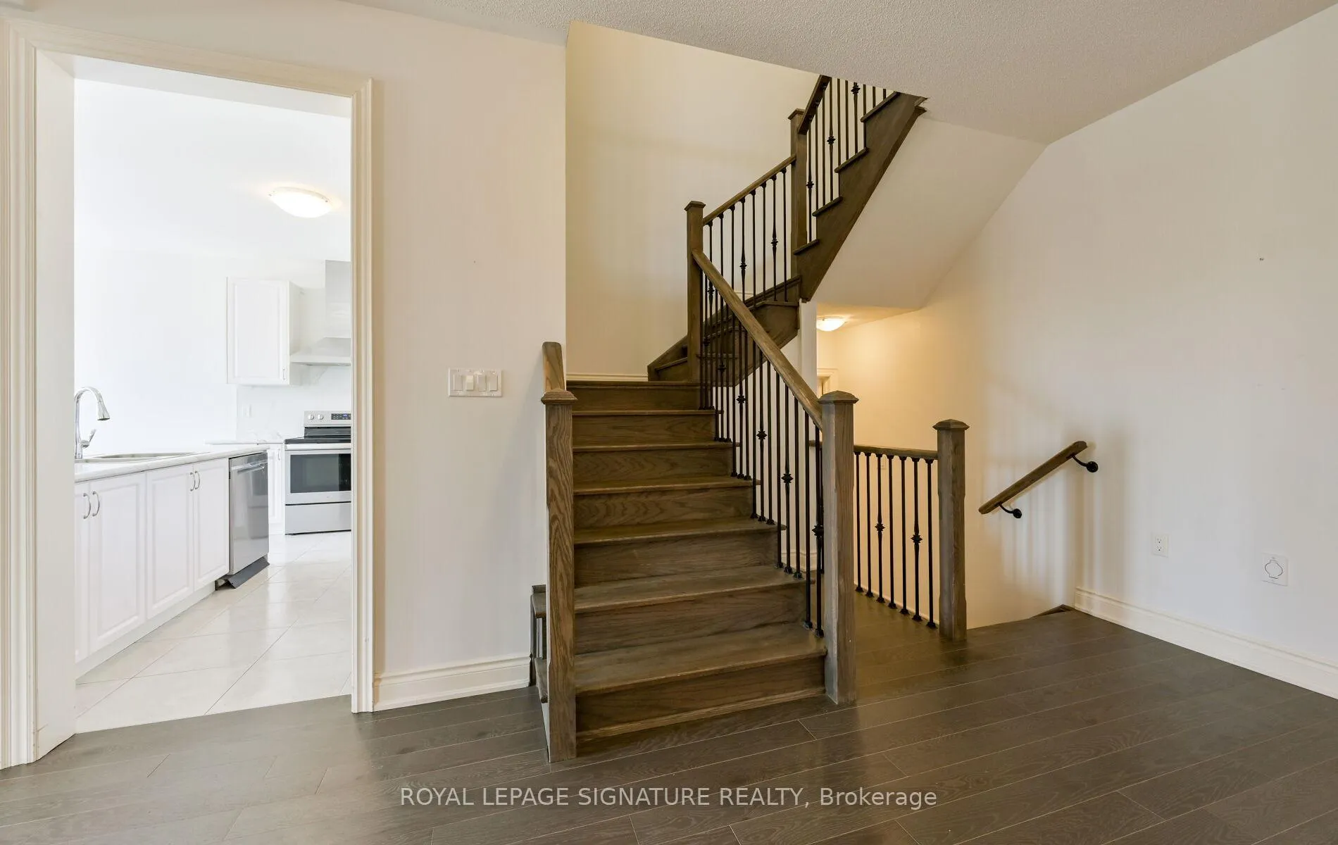 Photo 22 of 343 Humphrey Street, Hamilton, Waterdown — HOMEH