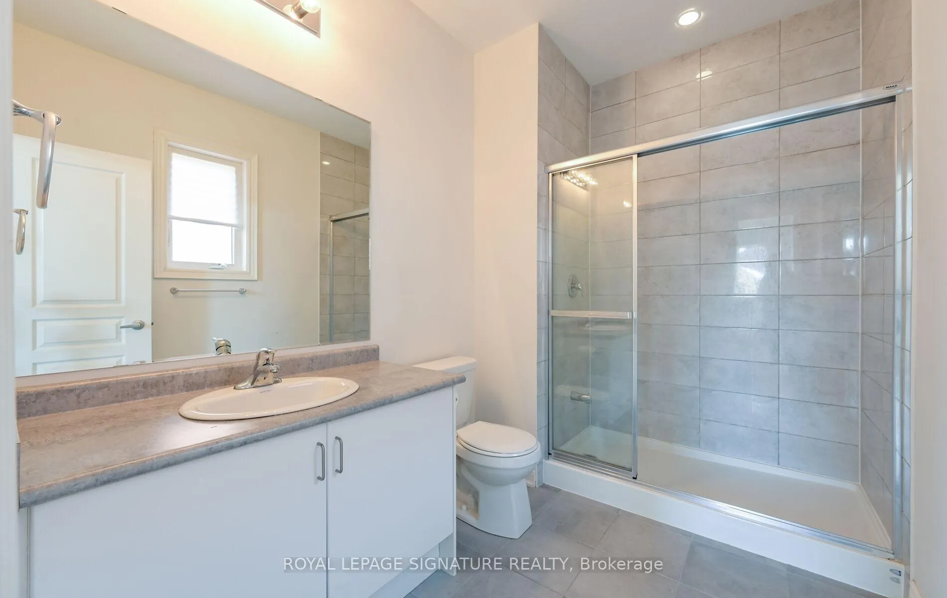 Photo 44 of 343 Humphrey Street, Hamilton, Waterdown — HOMEH