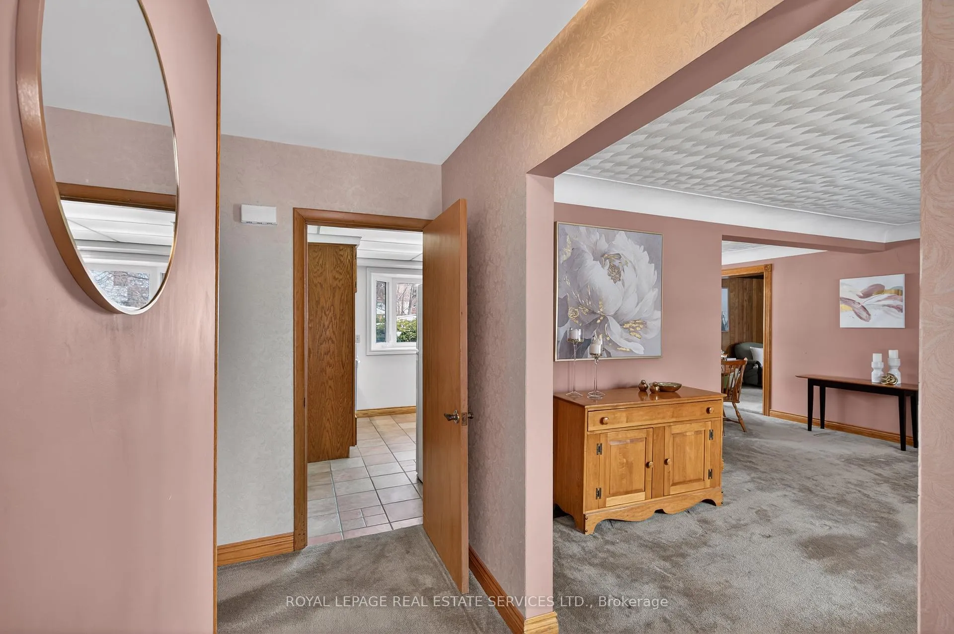 Photo 8 of 327 Strathcona Drive, Burlington, Shoreacres — HOMEH