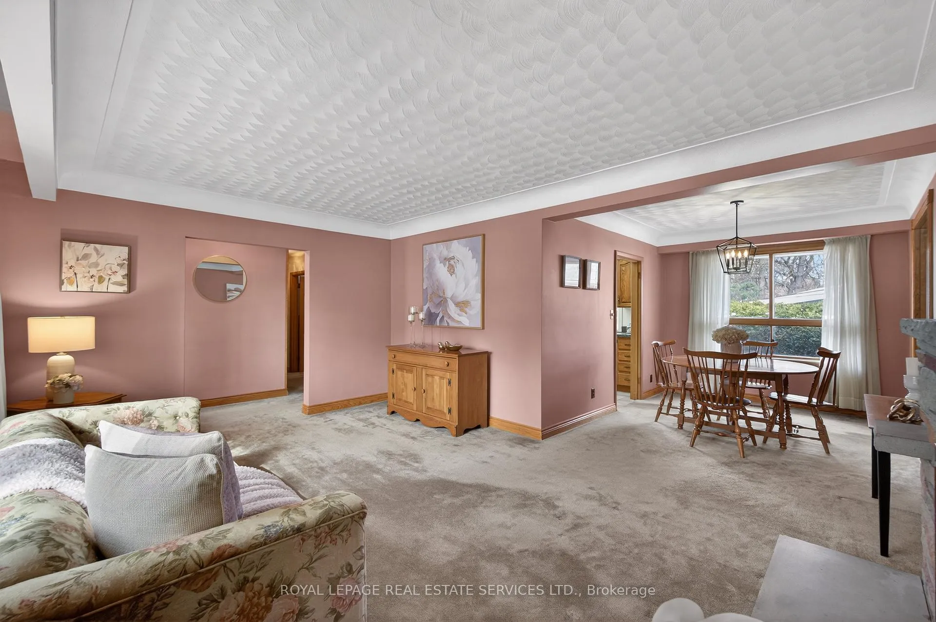 Photo 11 of 327 Strathcona Drive, Burlington, Shoreacres — HOMEH
