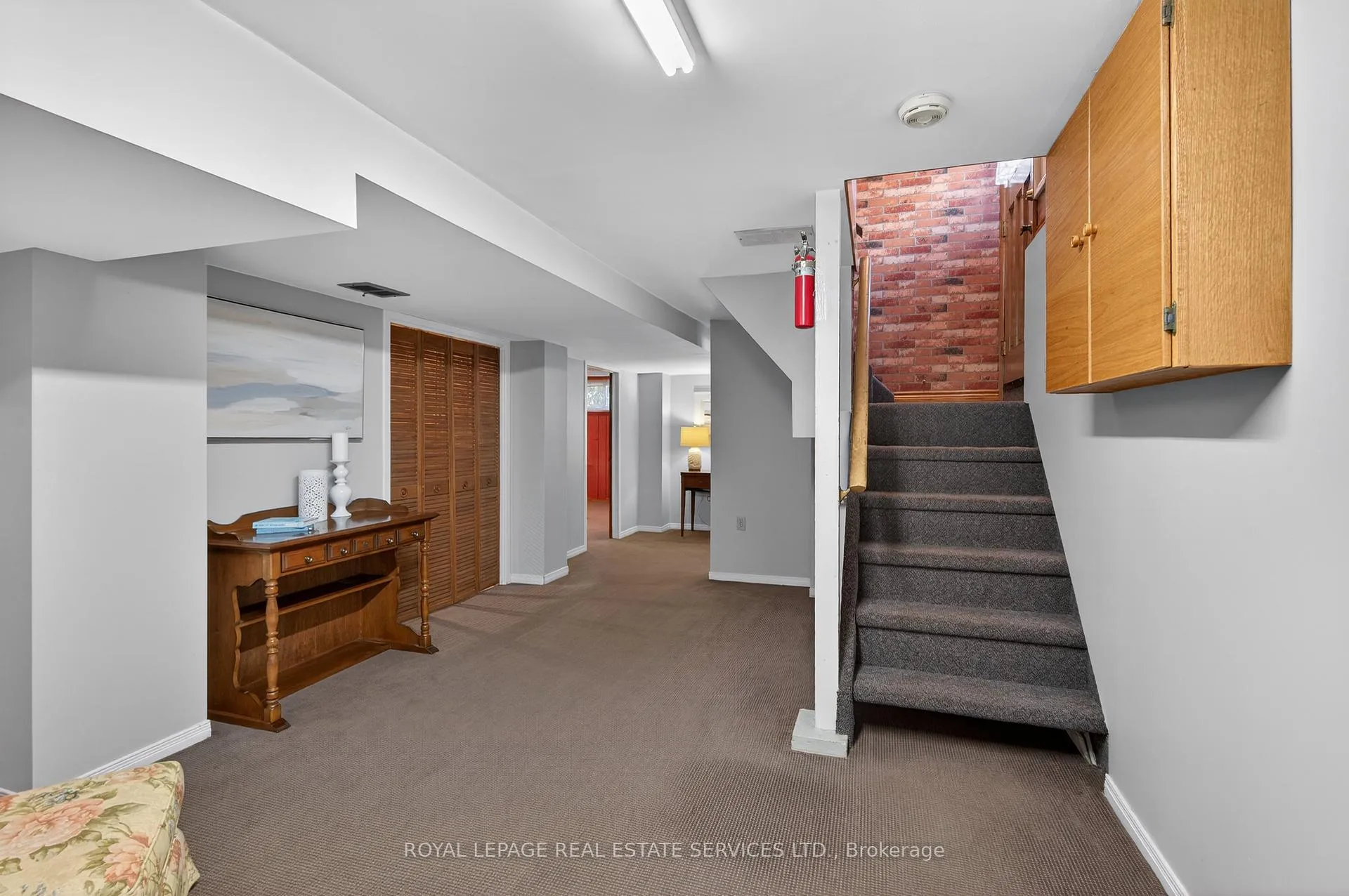 Photo 37 of 327 Strathcona Drive, Burlington, Shoreacres — HOMEH