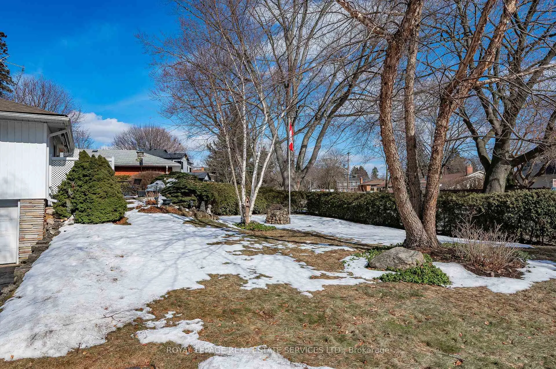 Photo 46 of 327 Strathcona Drive, Burlington, Shoreacres — HOMEH