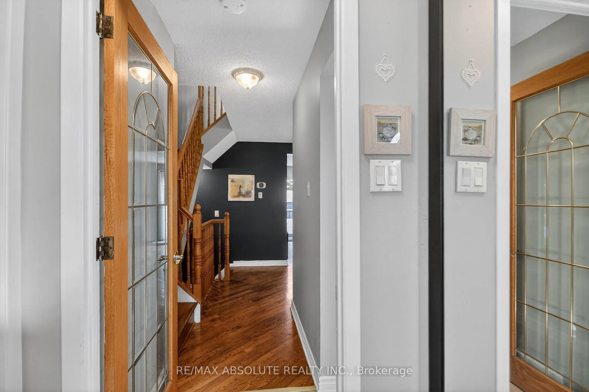 Photo 4 of 24 Whelan Drive, Ottawa, Barrhaven - Pheasant Run — HOMEH